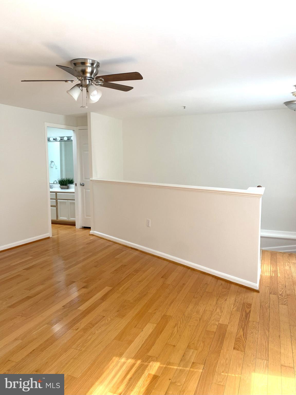 Real estate listing preview #6