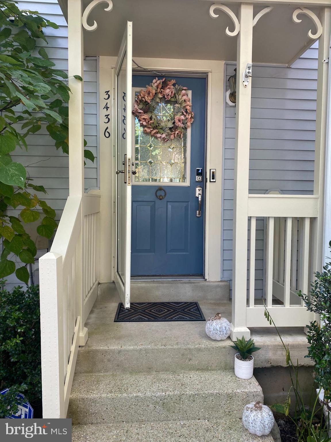 Real estate listing preview #1