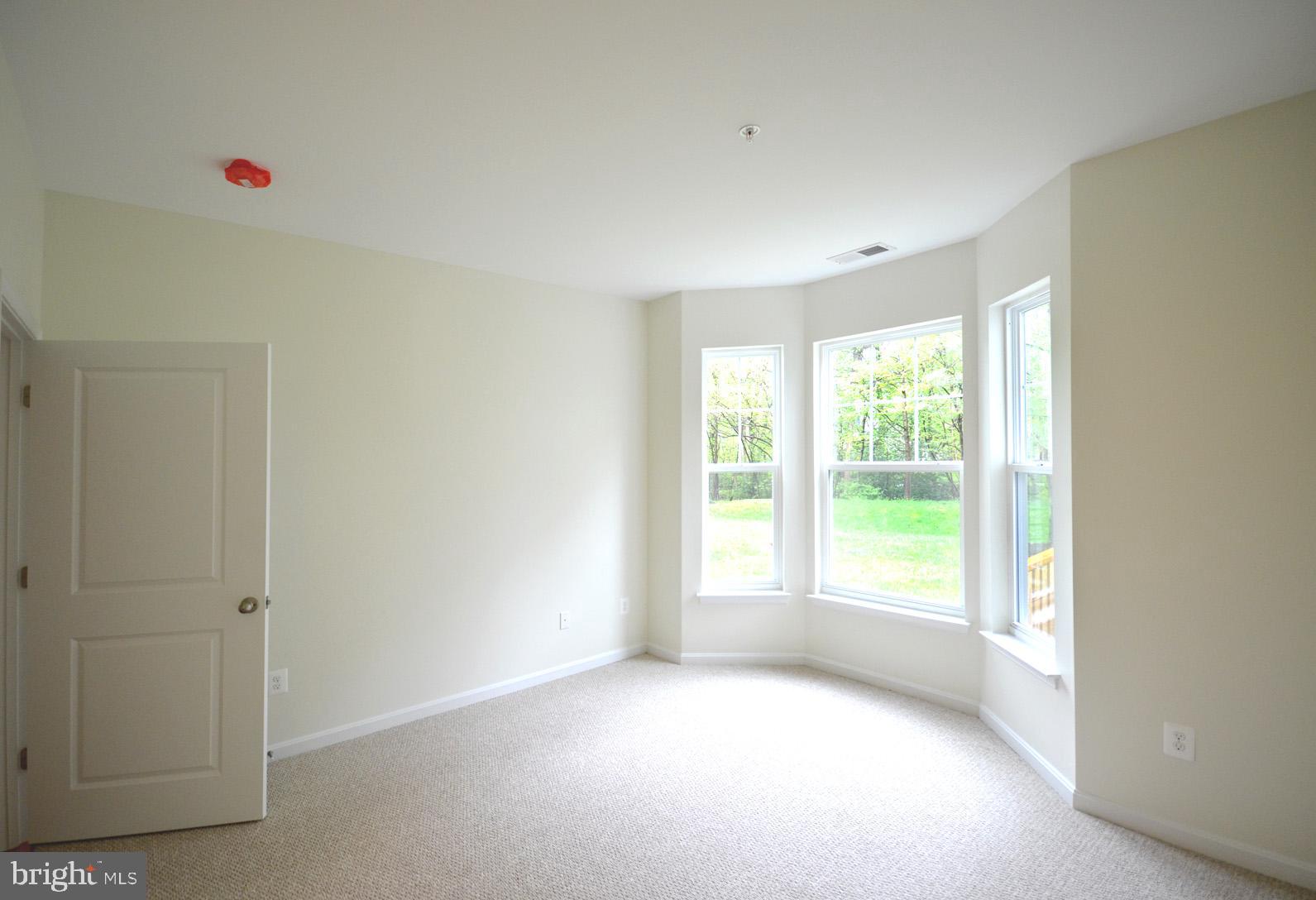 Real estate listing preview #15