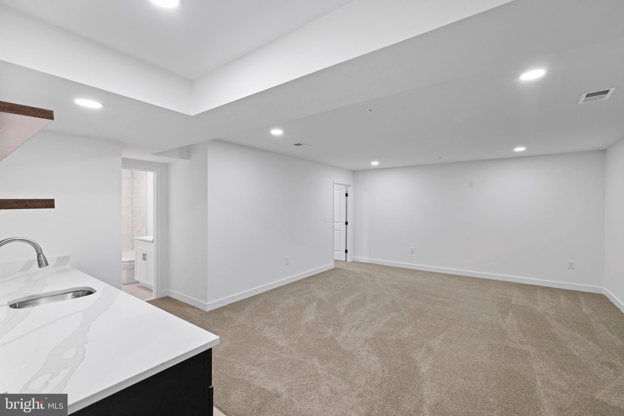 Real estate listing preview #43