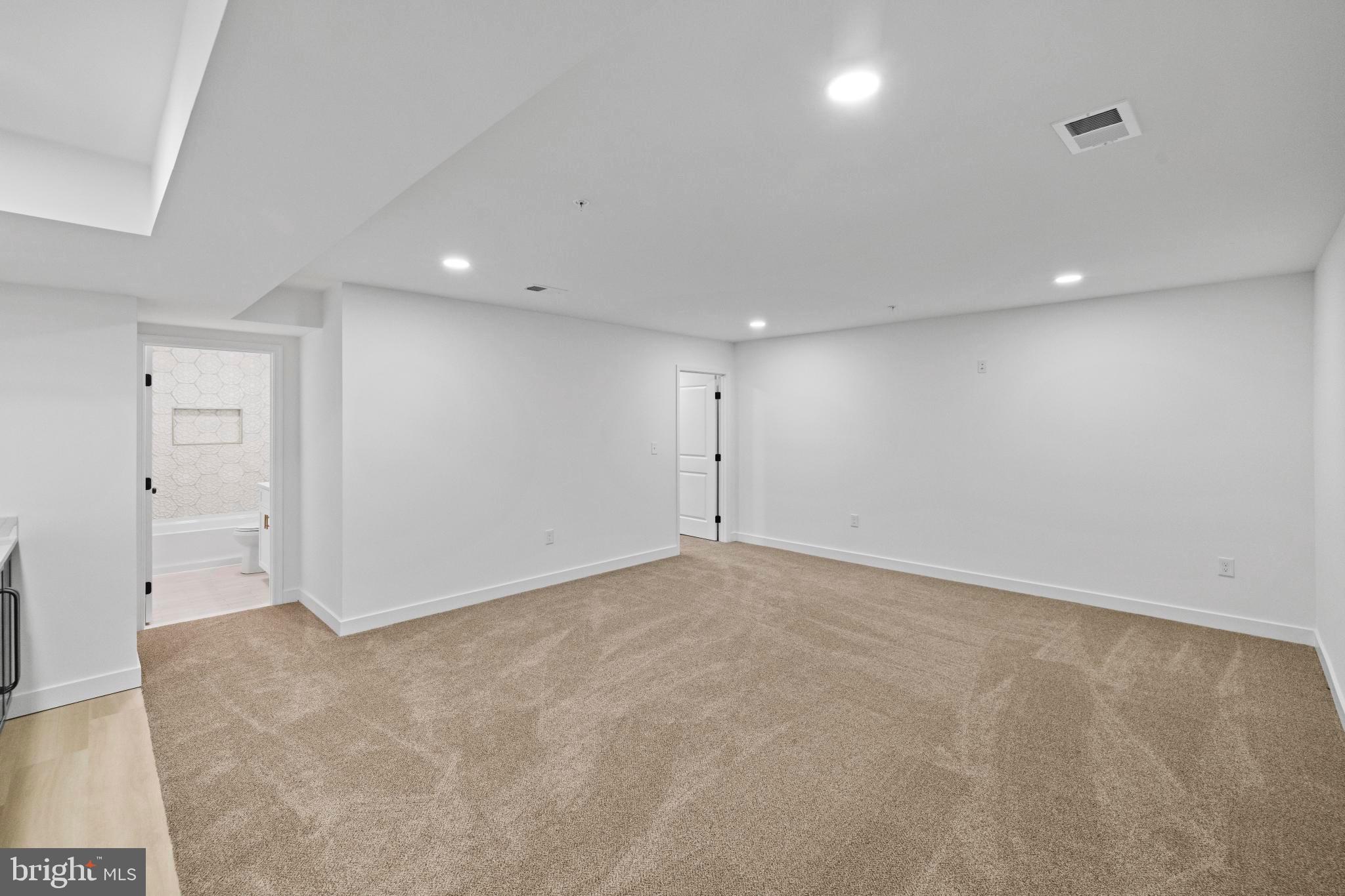 Real estate listing preview #44