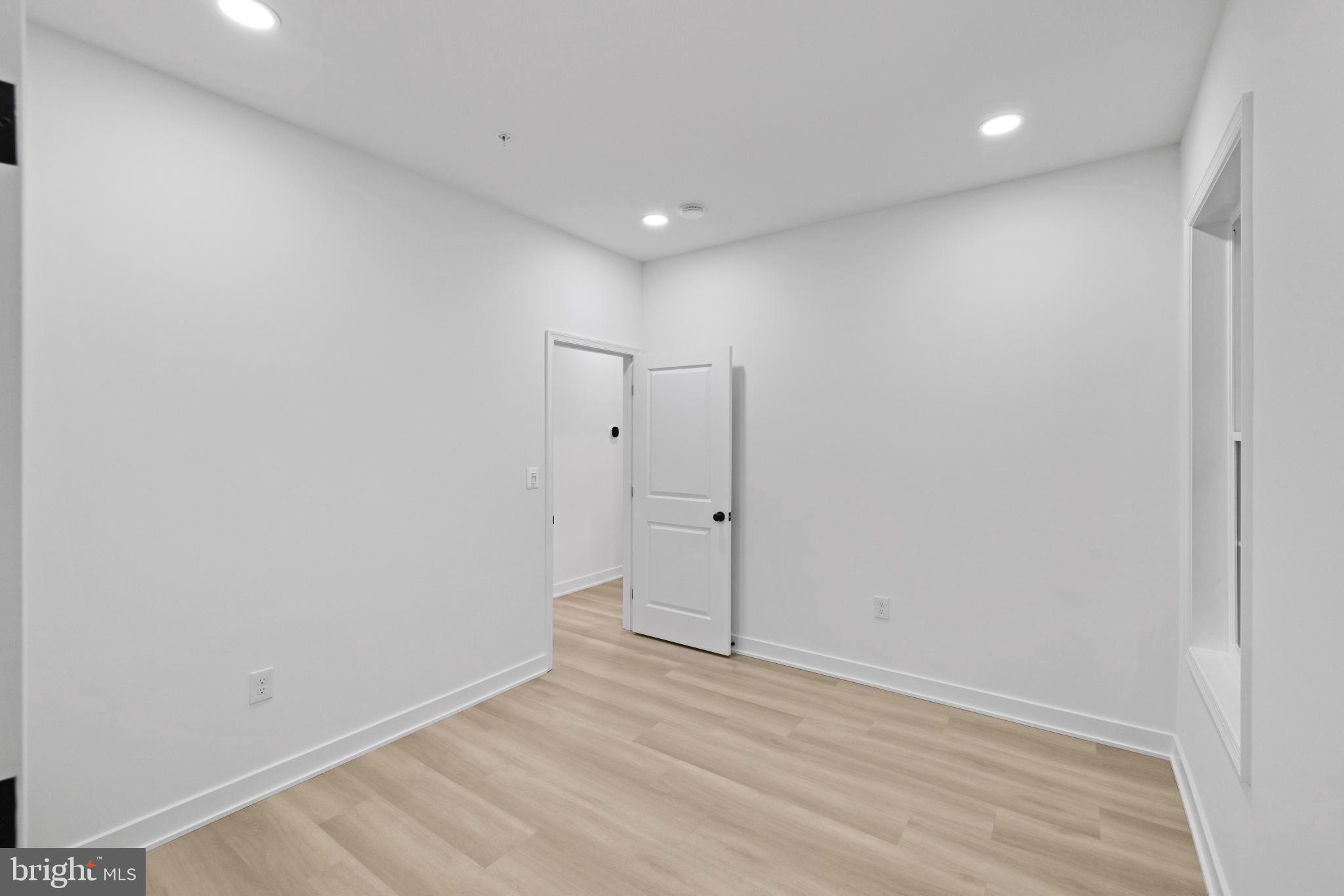 Real estate listing preview #31