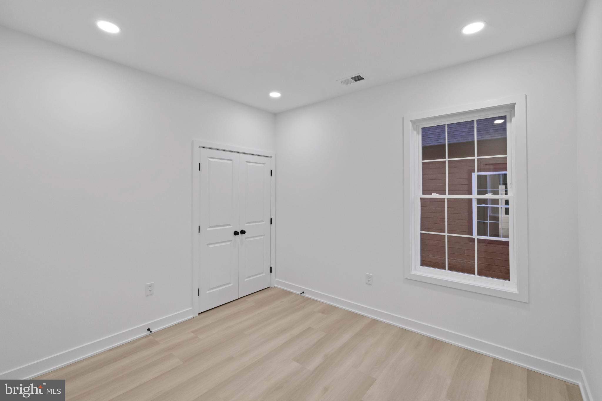 Real estate listing preview #33