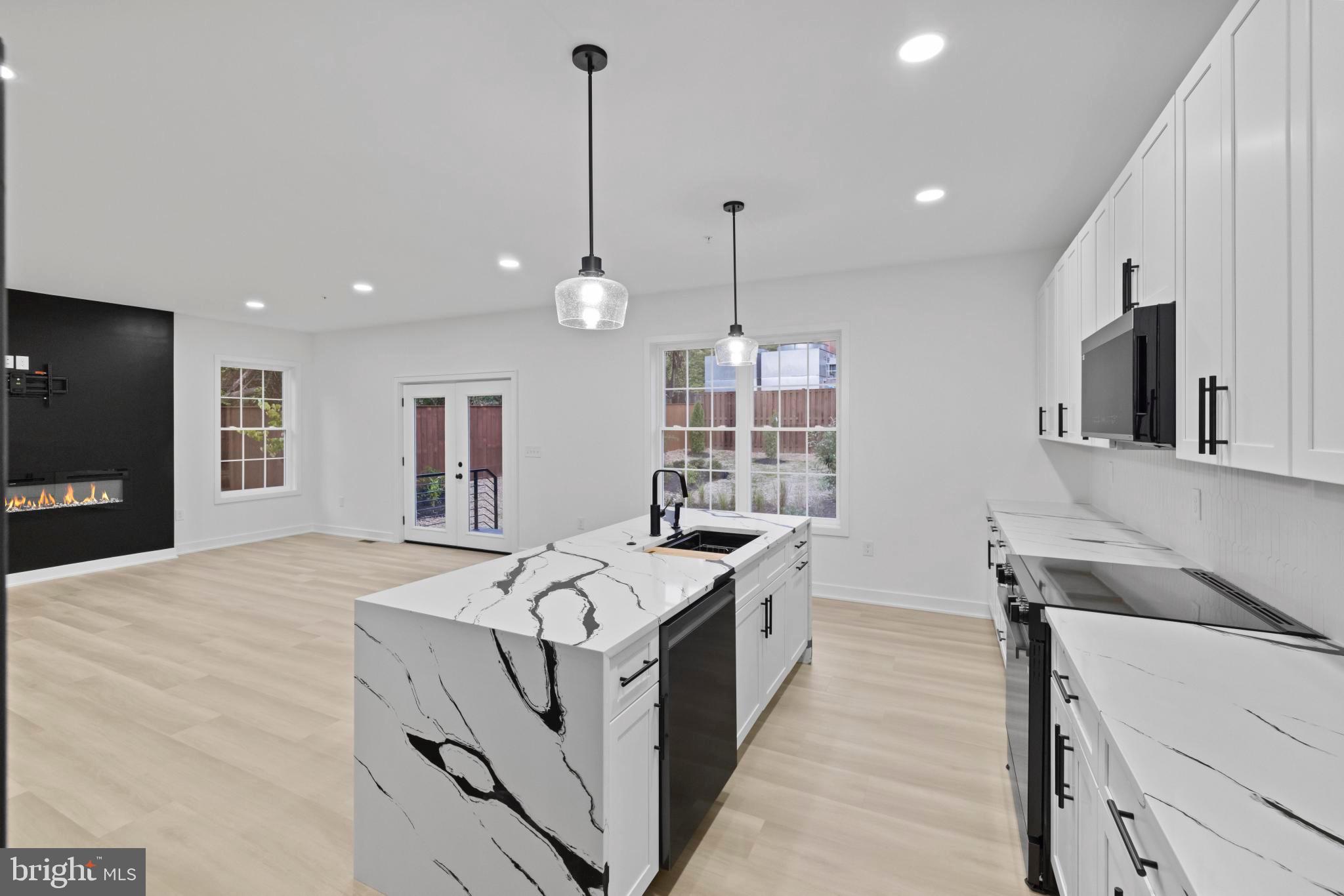 Real estate listing preview #10