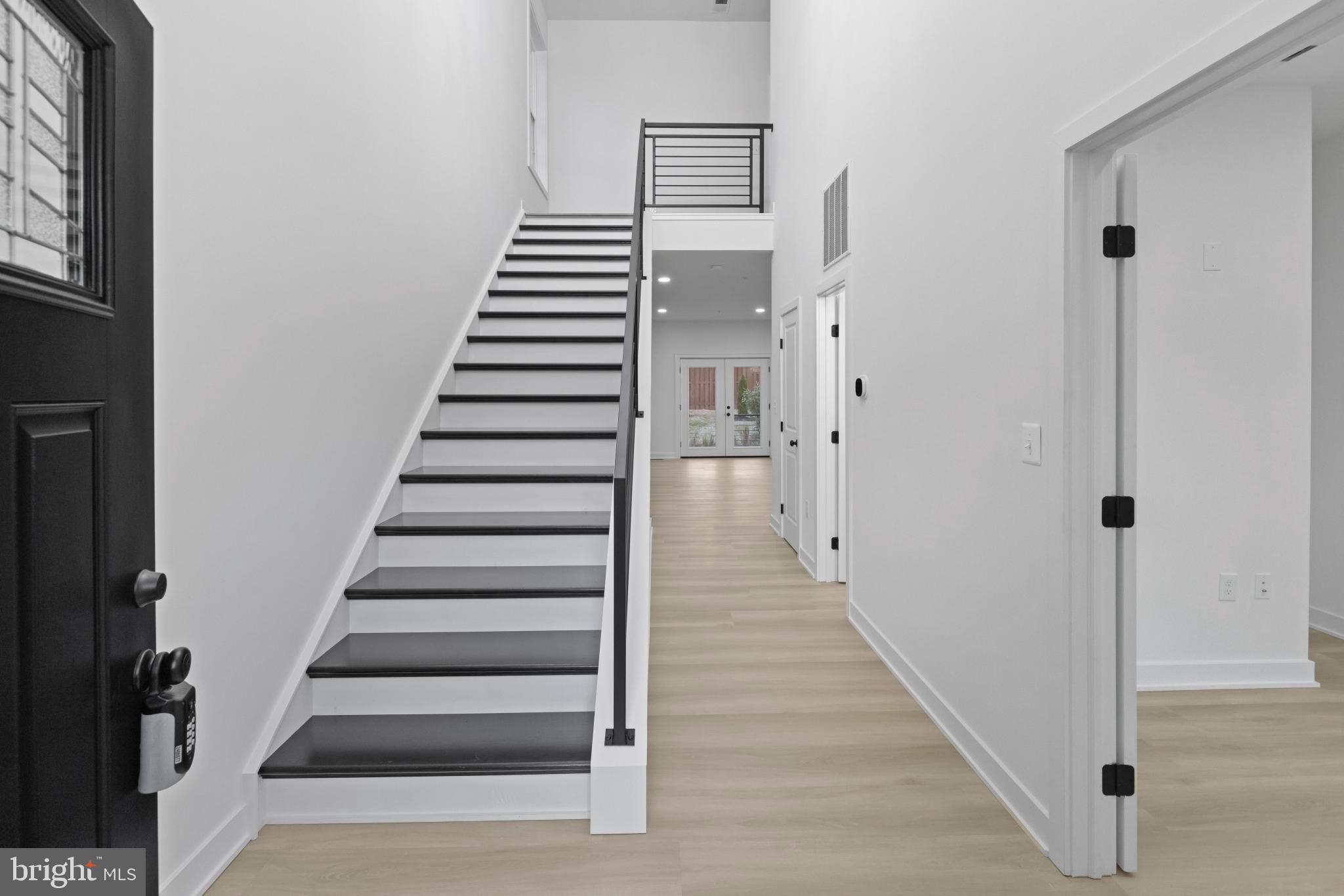 Real estate listing preview #17