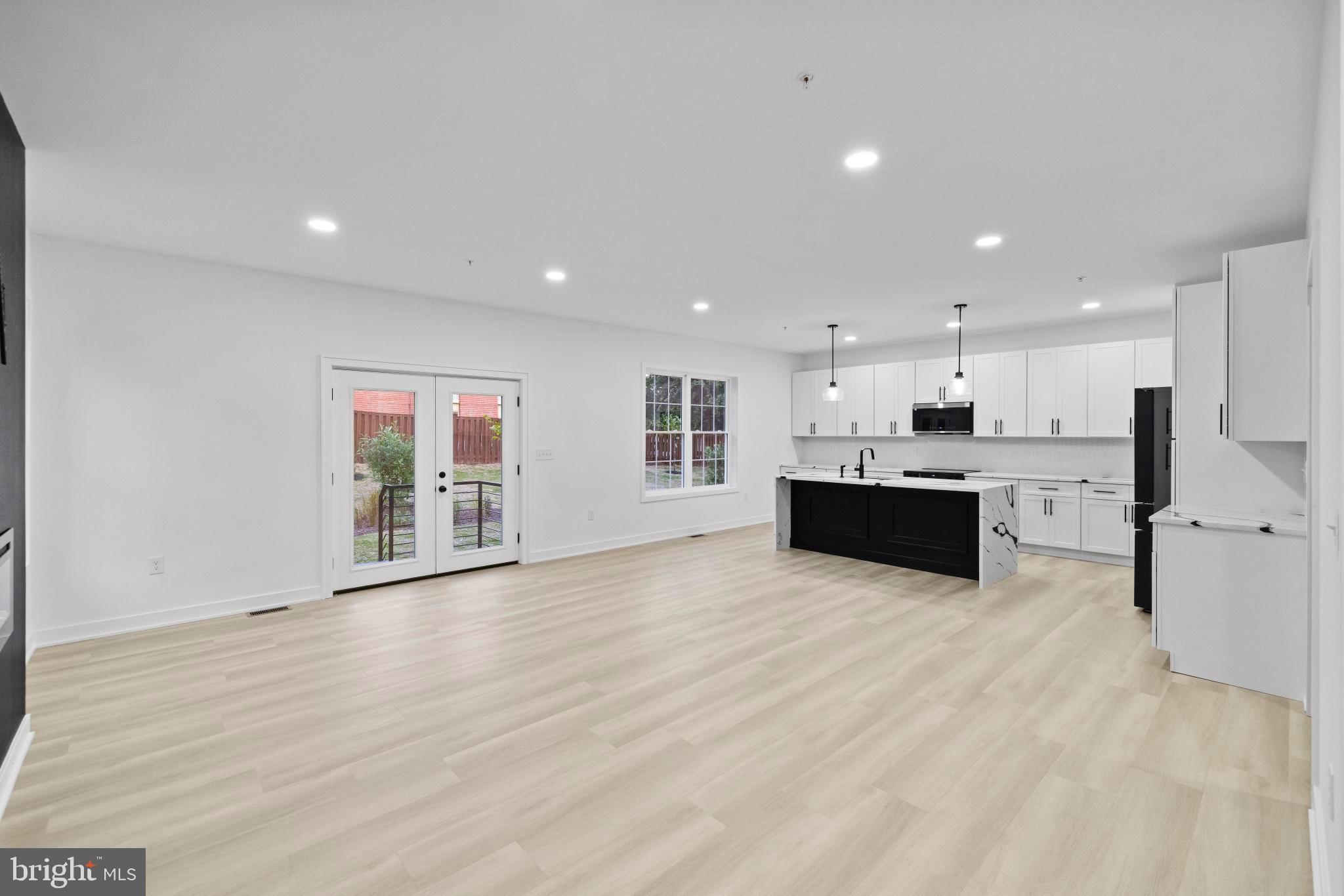 Real estate listing preview #4