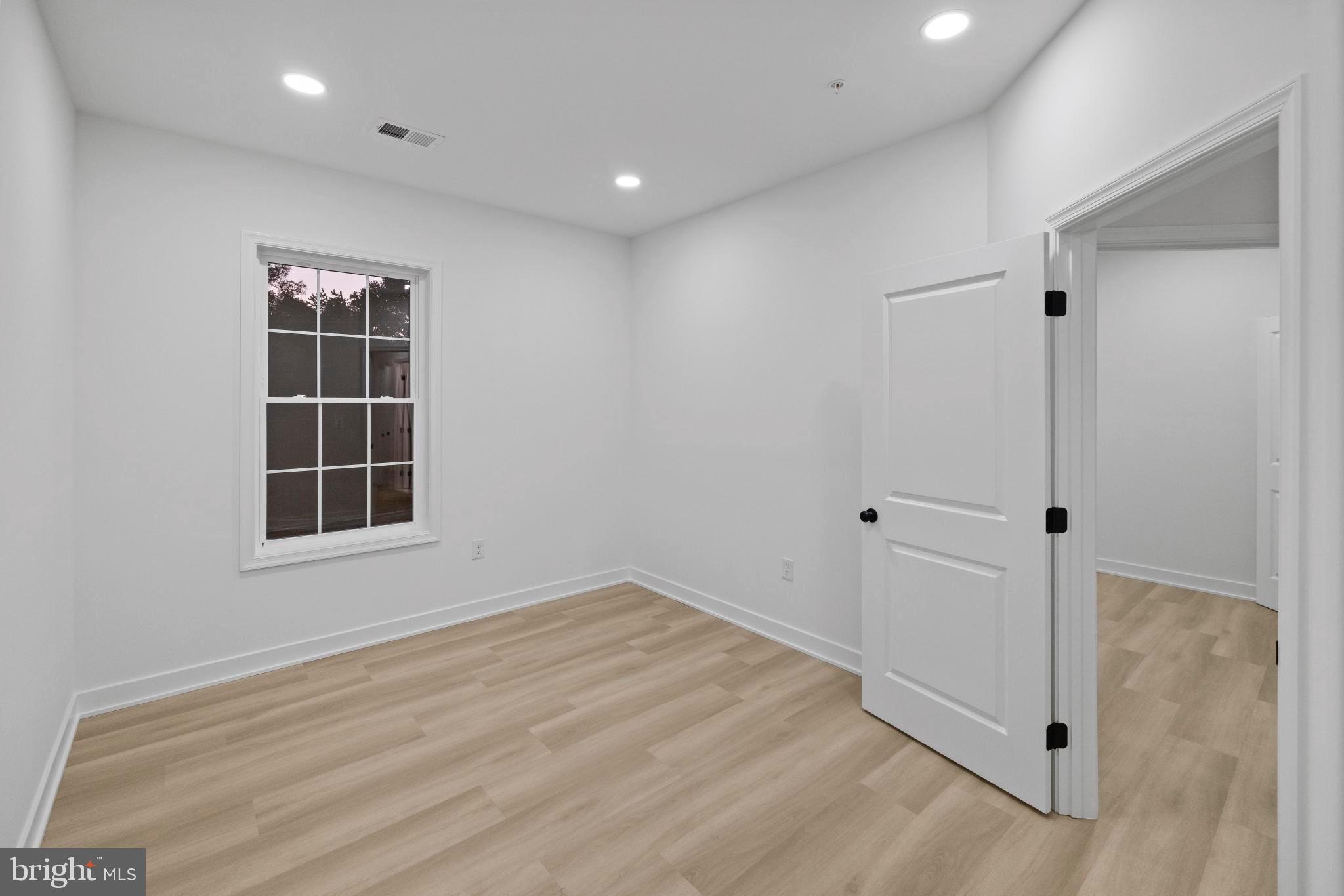 Real estate listing preview #47