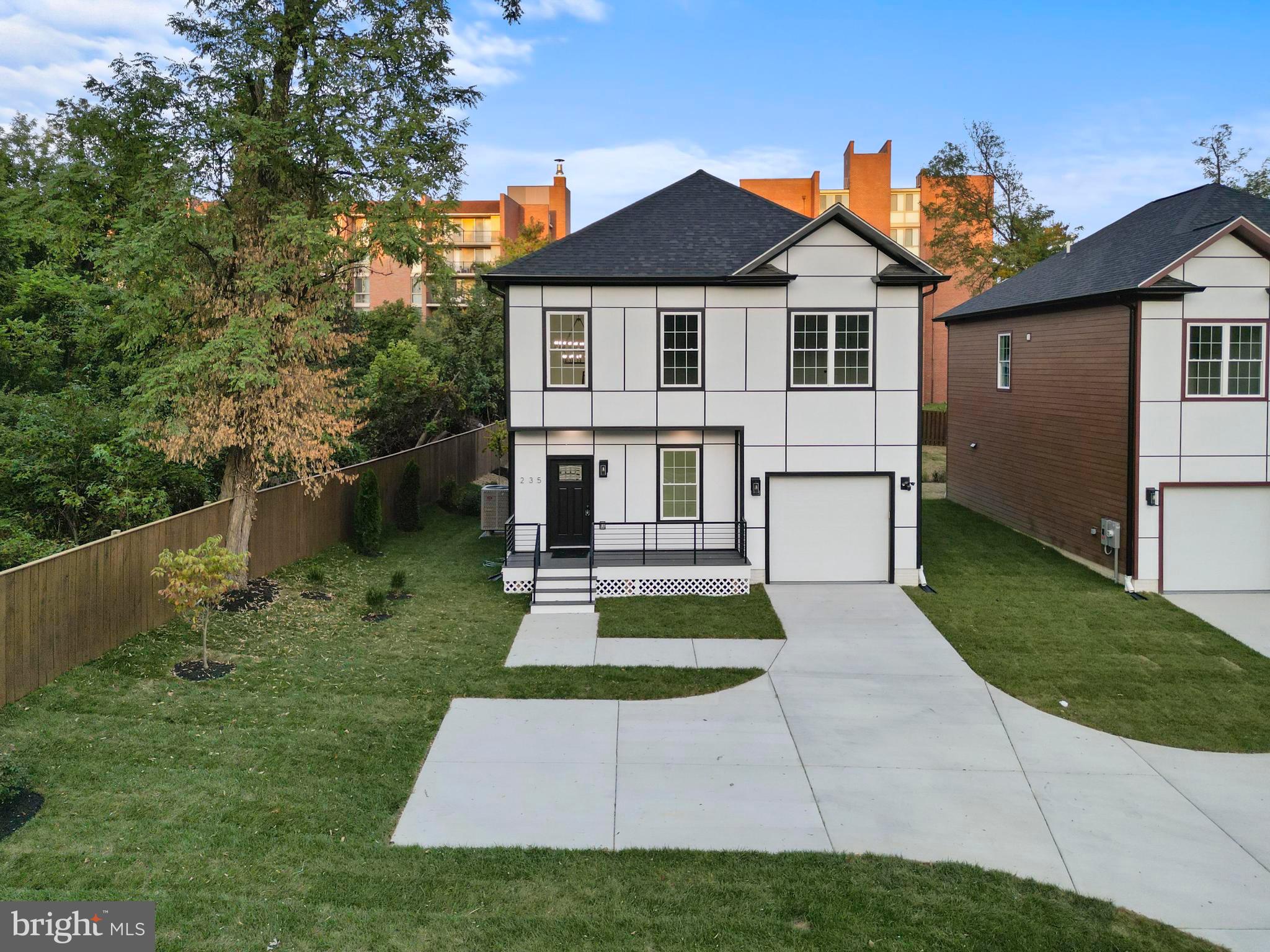 Real estate listing preview #1