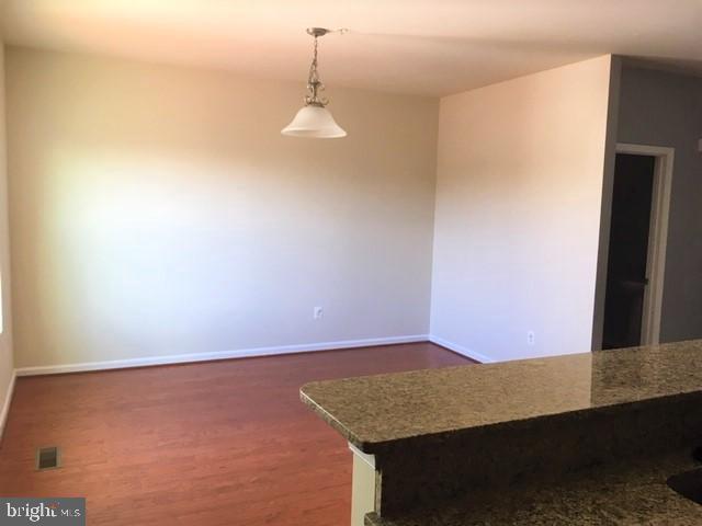 Real estate listing preview #7