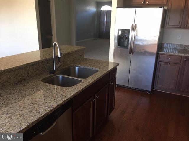 Real estate listing preview #3