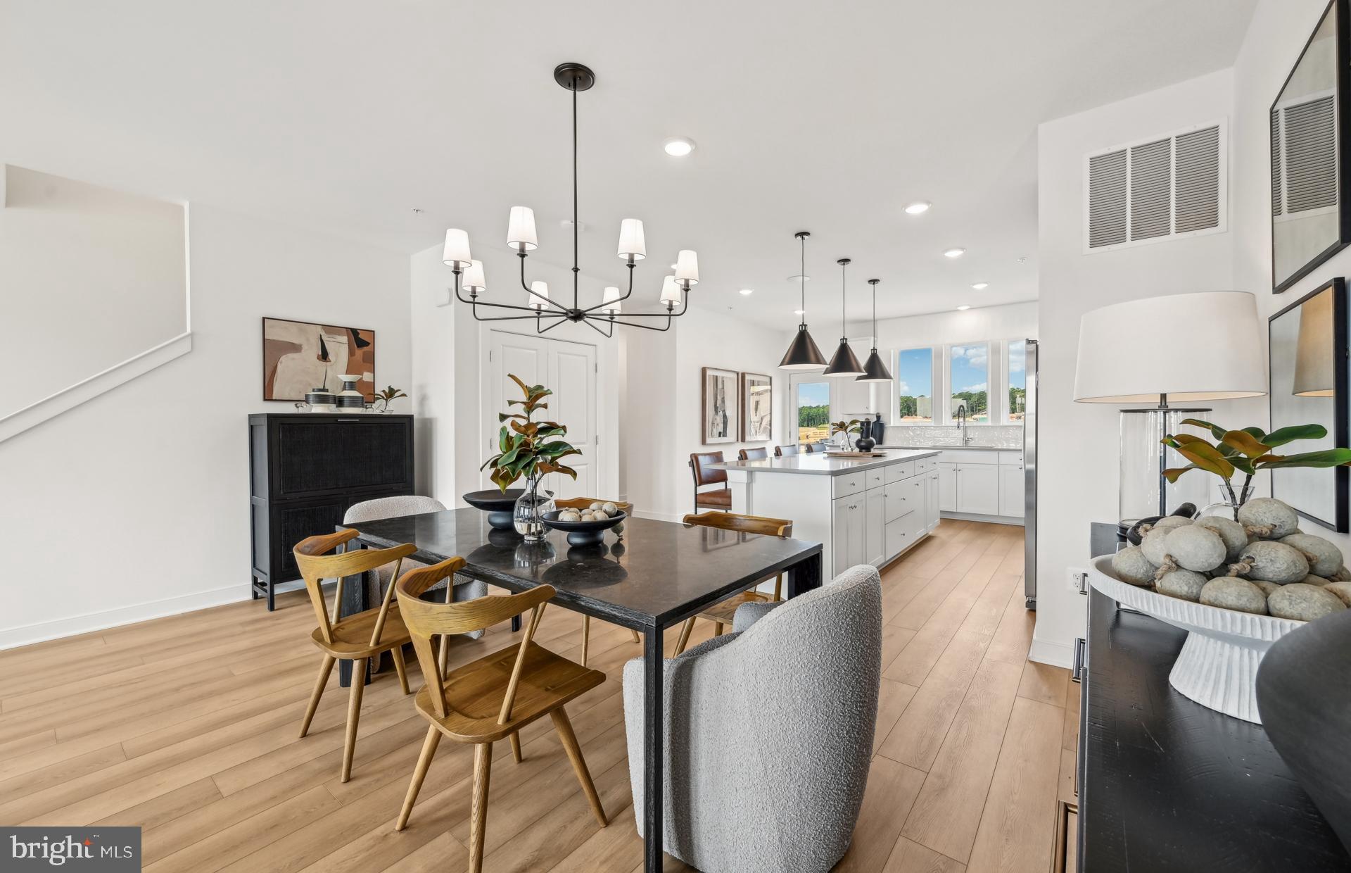 Real estate listing preview #13