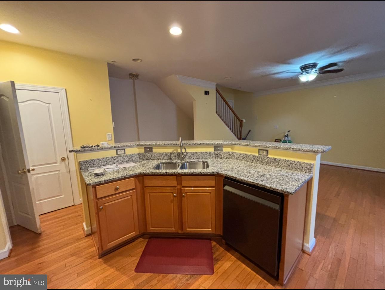 Real estate listing preview #4