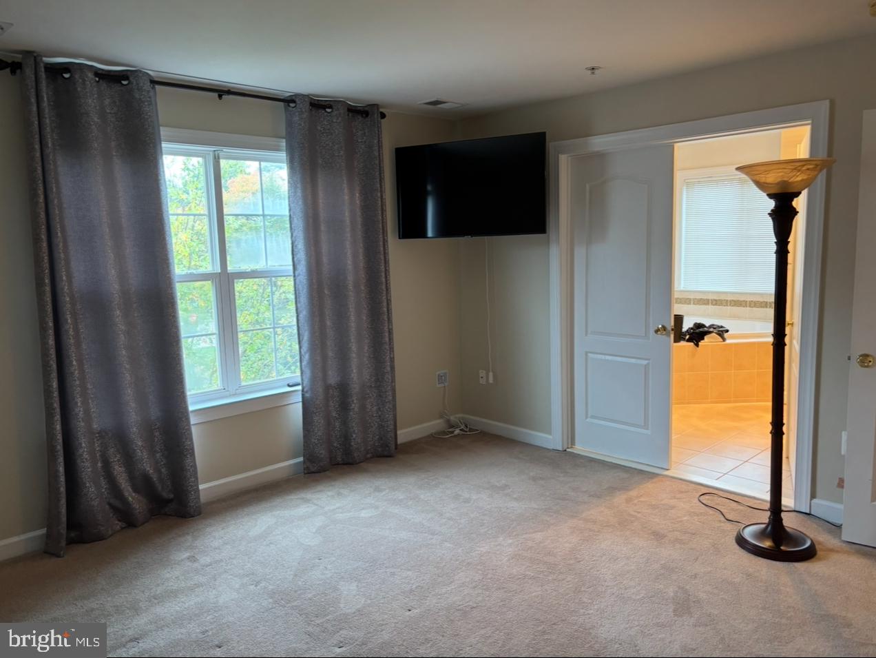 Real estate listing preview #15