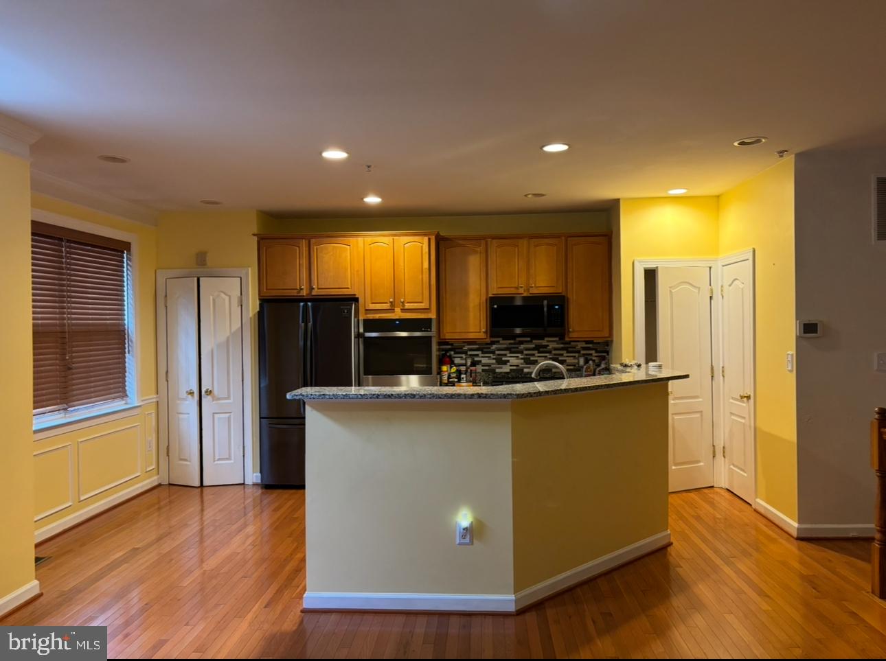 Real estate listing preview #5