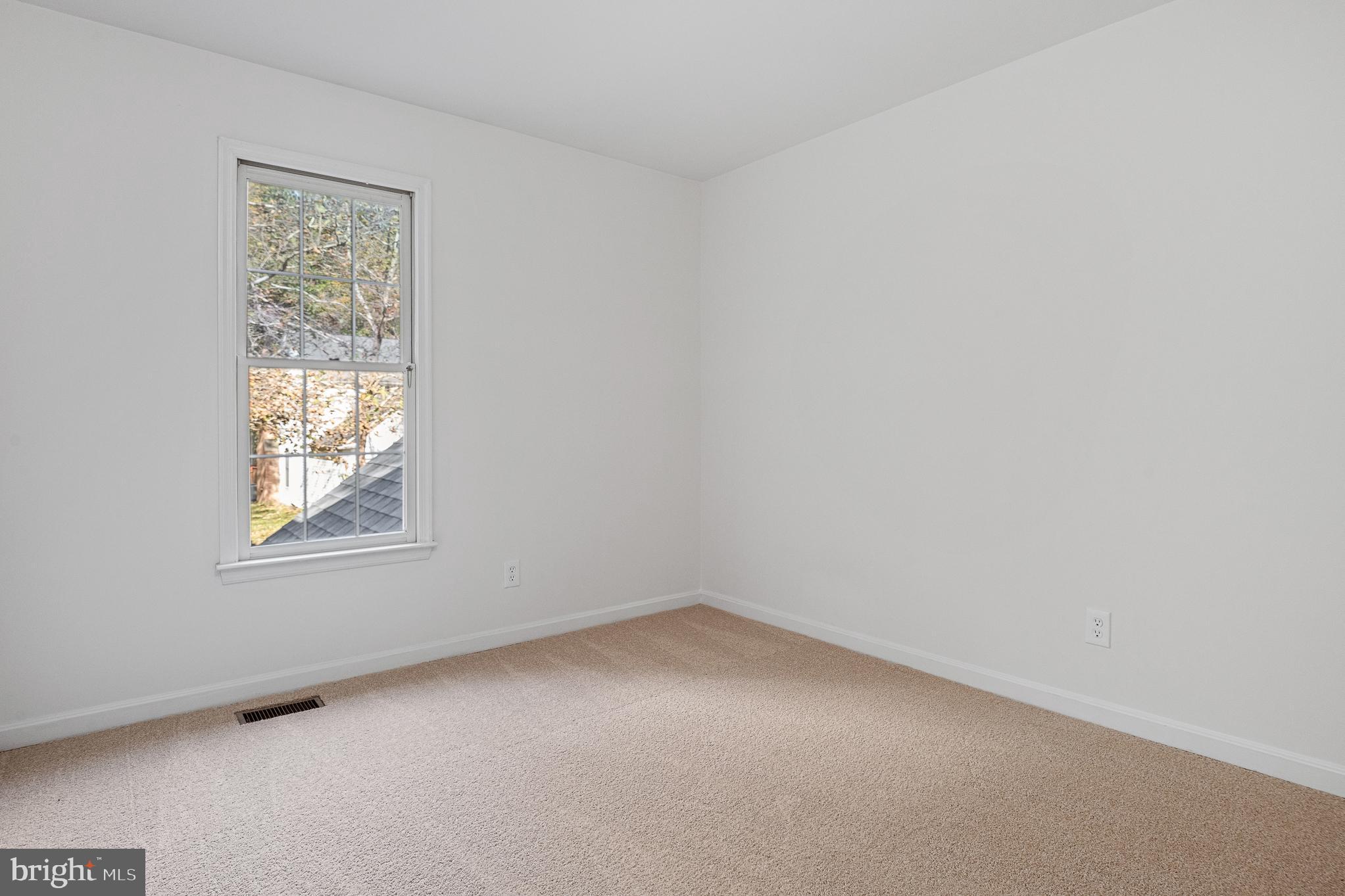 Real estate listing preview #58