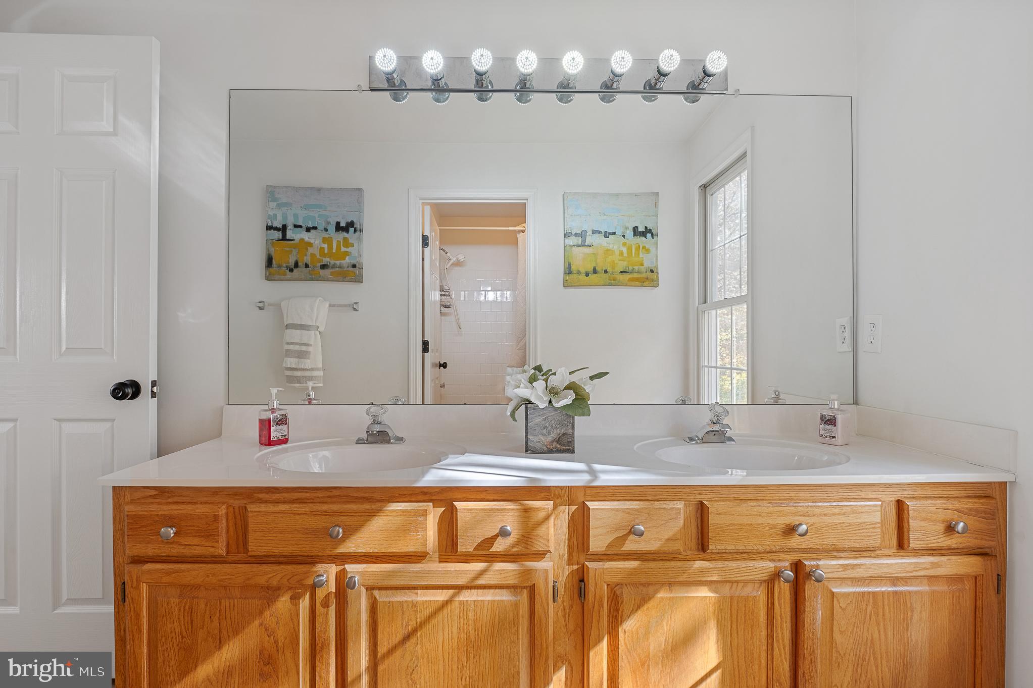 Real estate listing preview #64