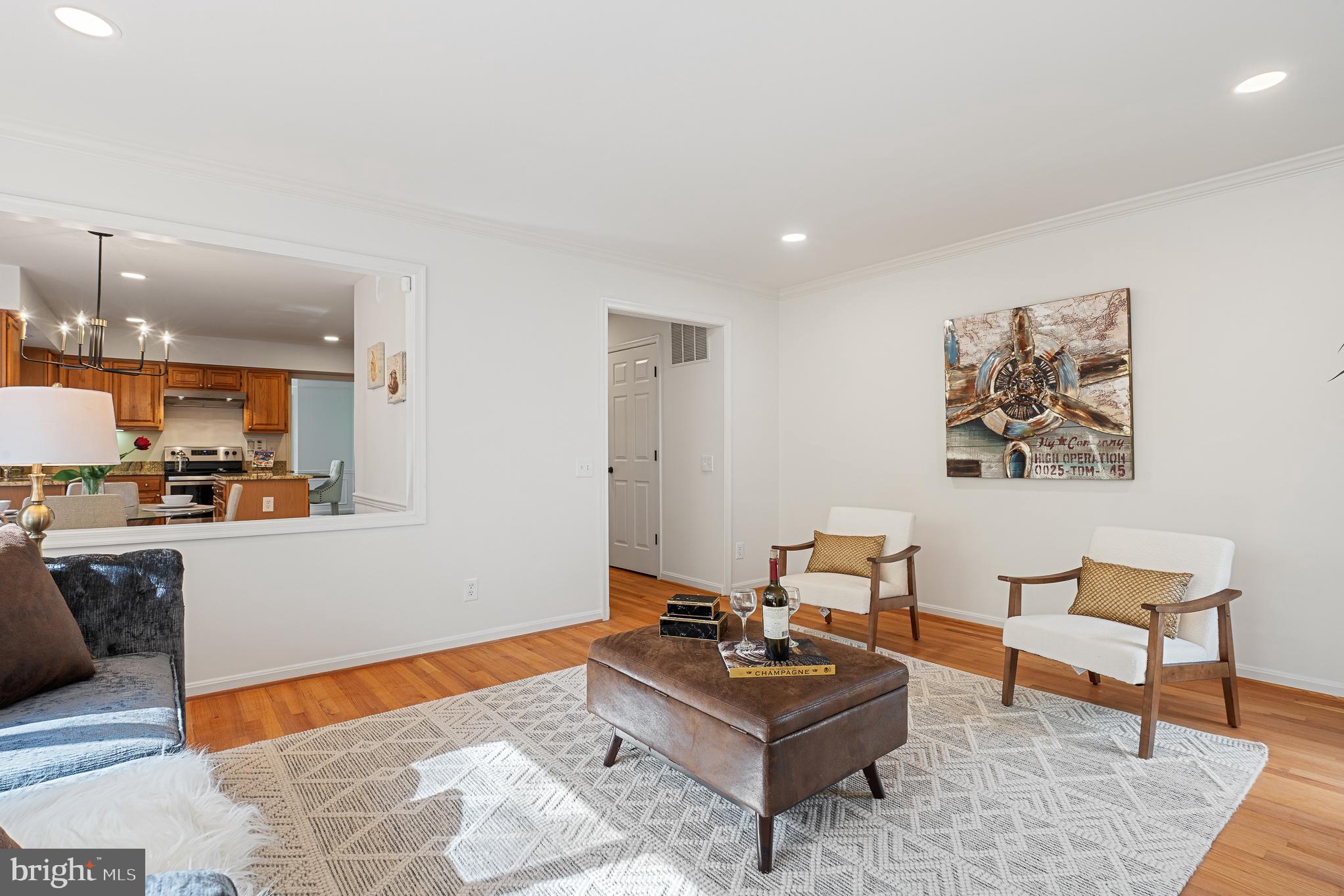 Real estate listing preview #38