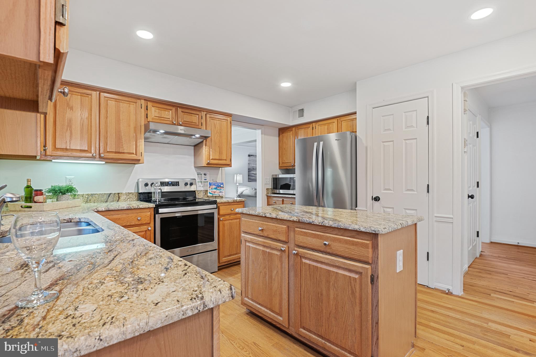 Real estate listing preview #25