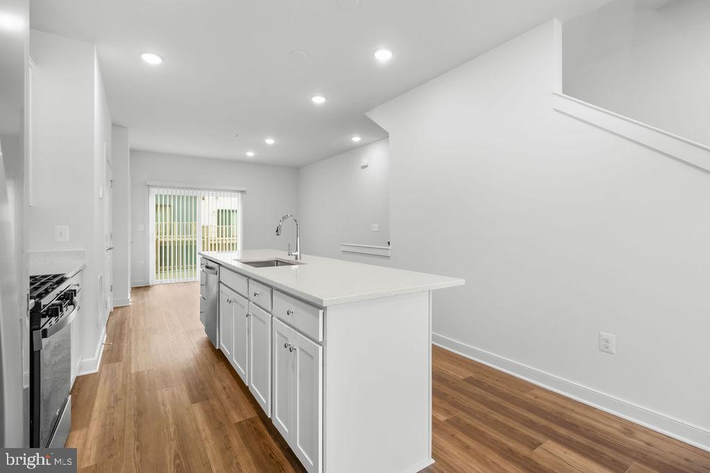 Real estate listing preview #13