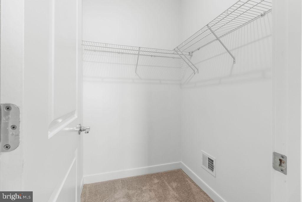 Real estate listing preview #25