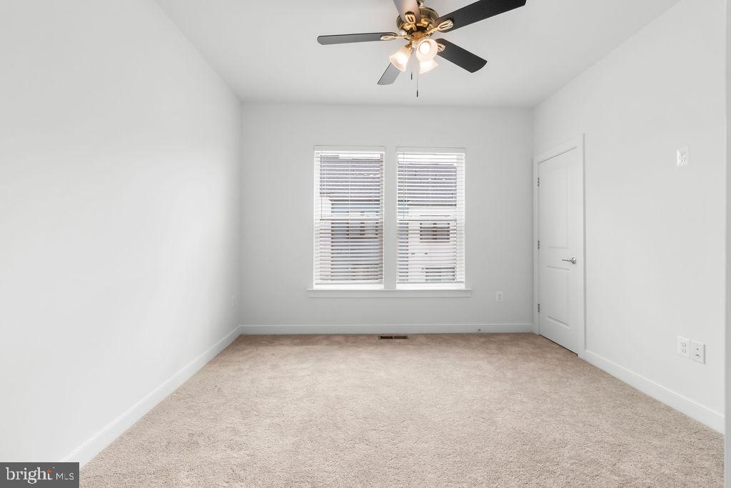 Real estate listing preview #24