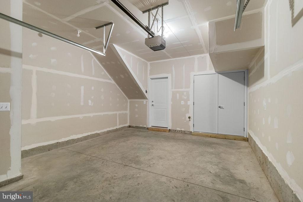 Real estate listing preview #31