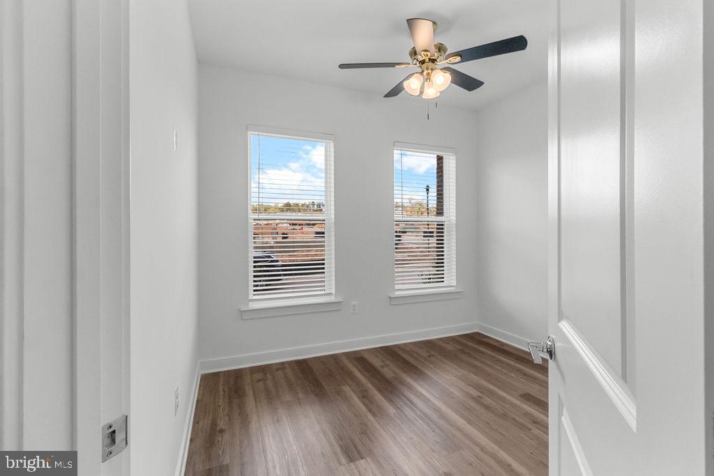 Real estate listing preview #4