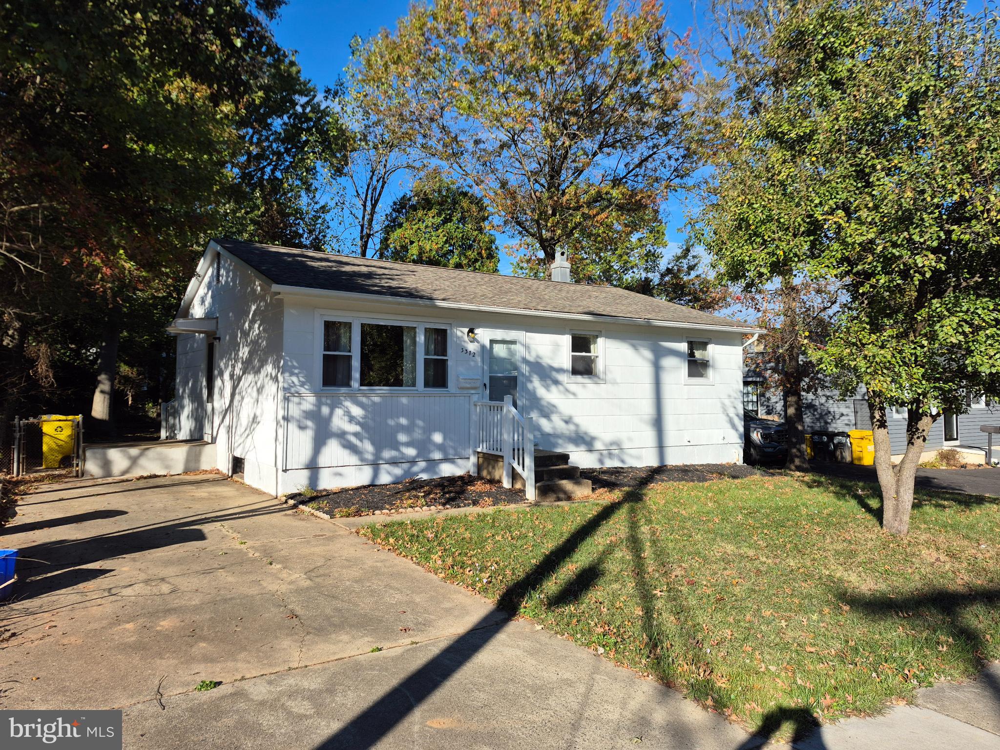 Real estate listing preview #2