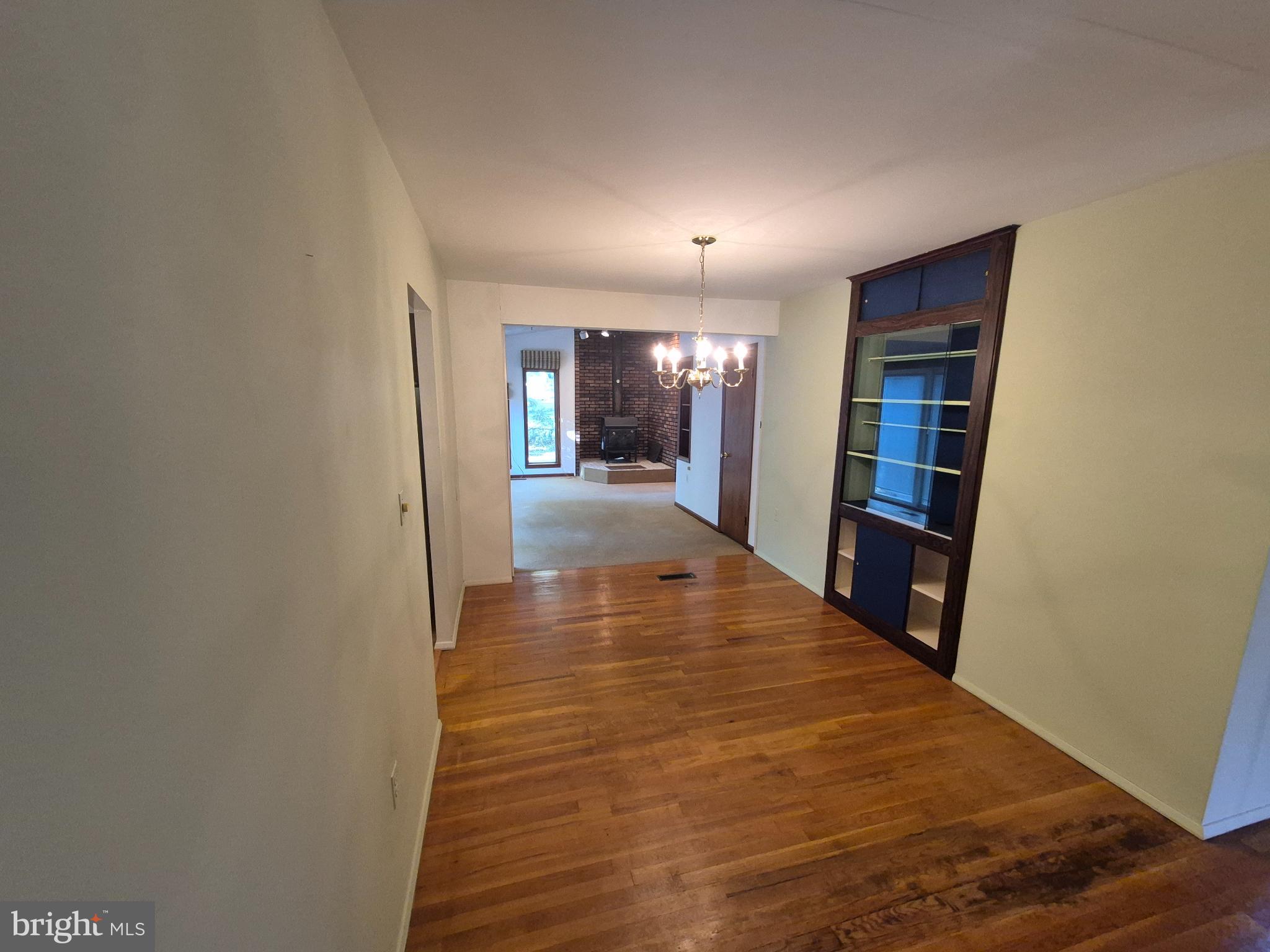 Real estate listing preview #13