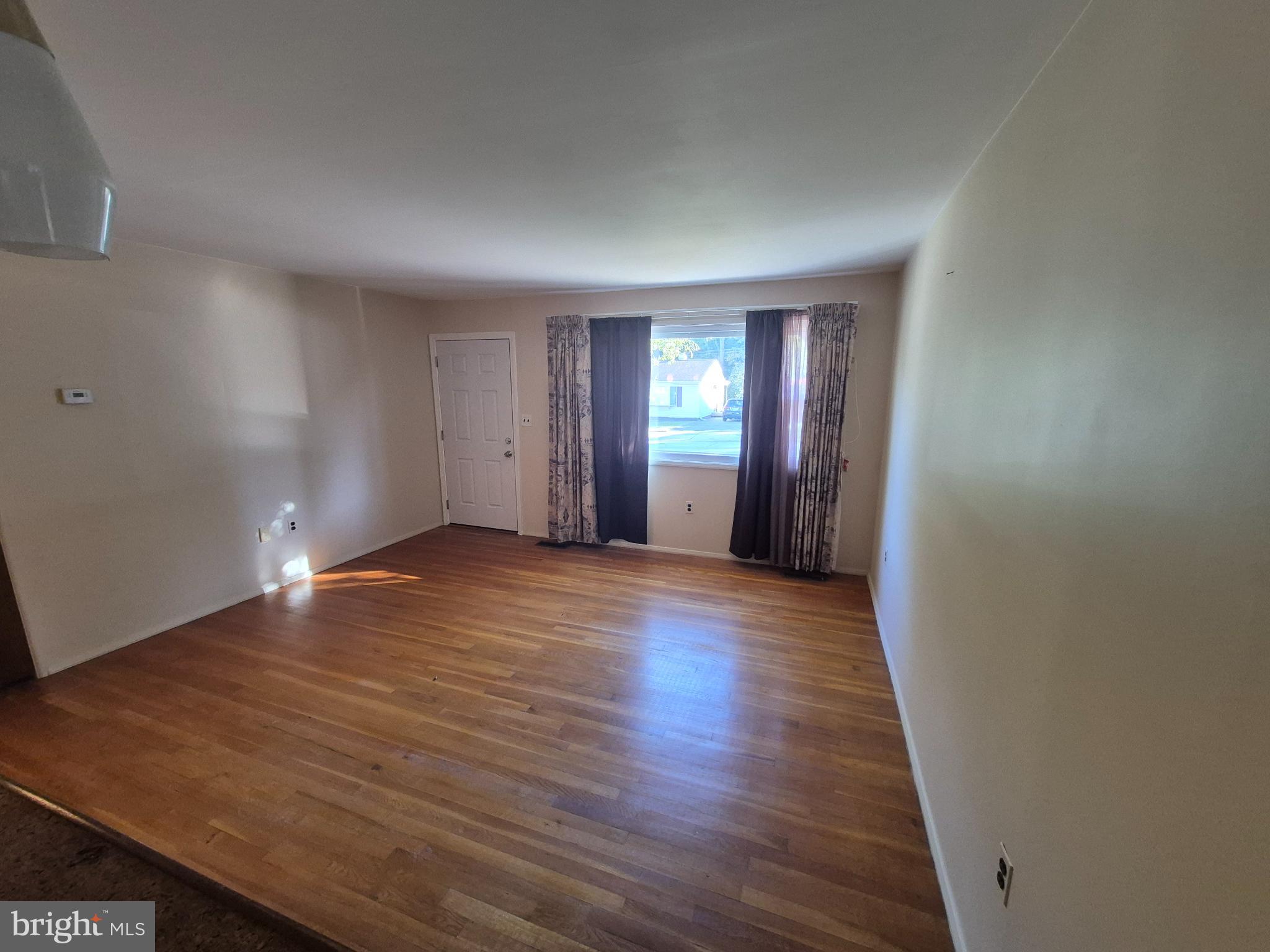 Real estate listing preview #10