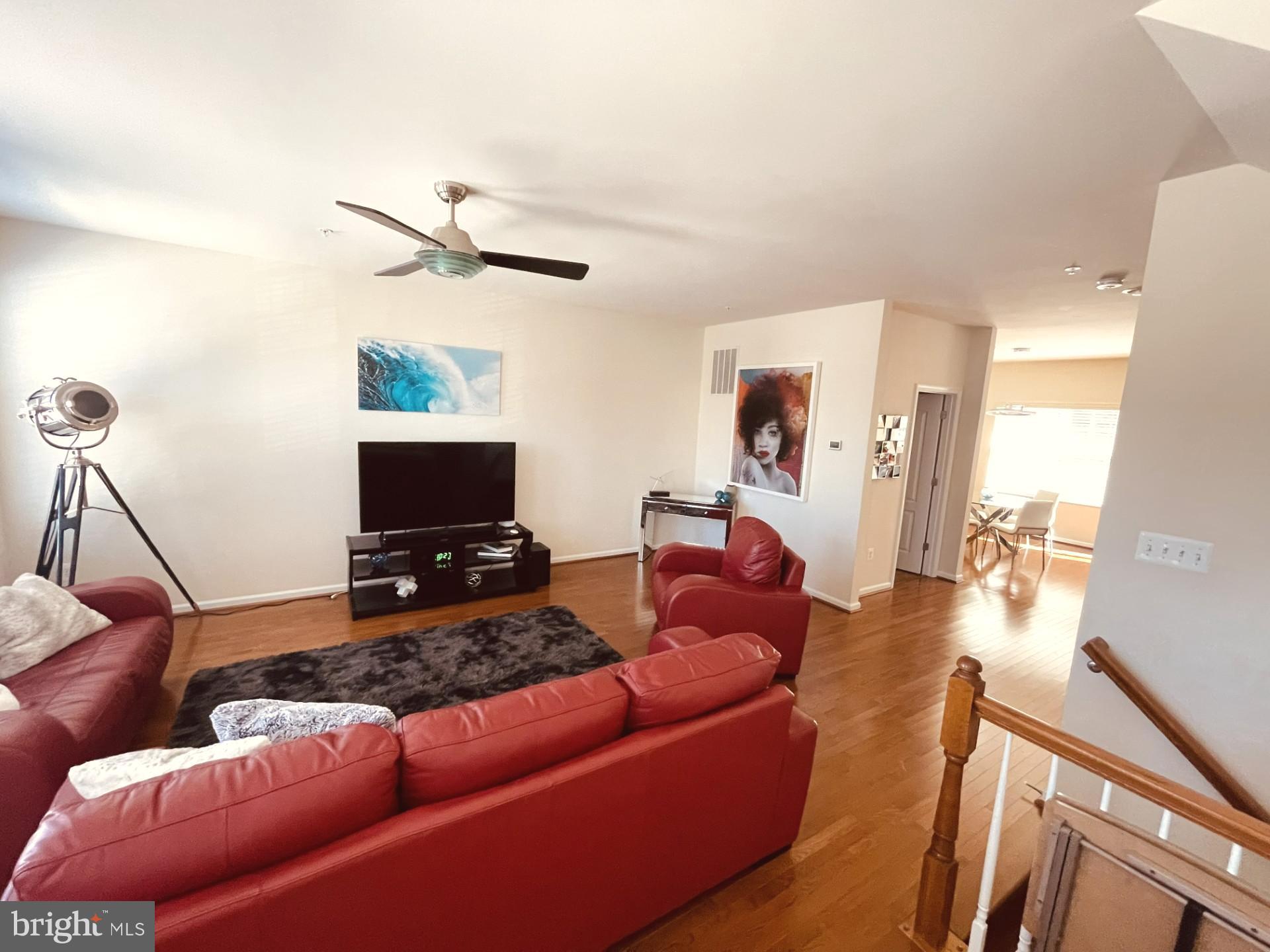 Real estate listing preview #2