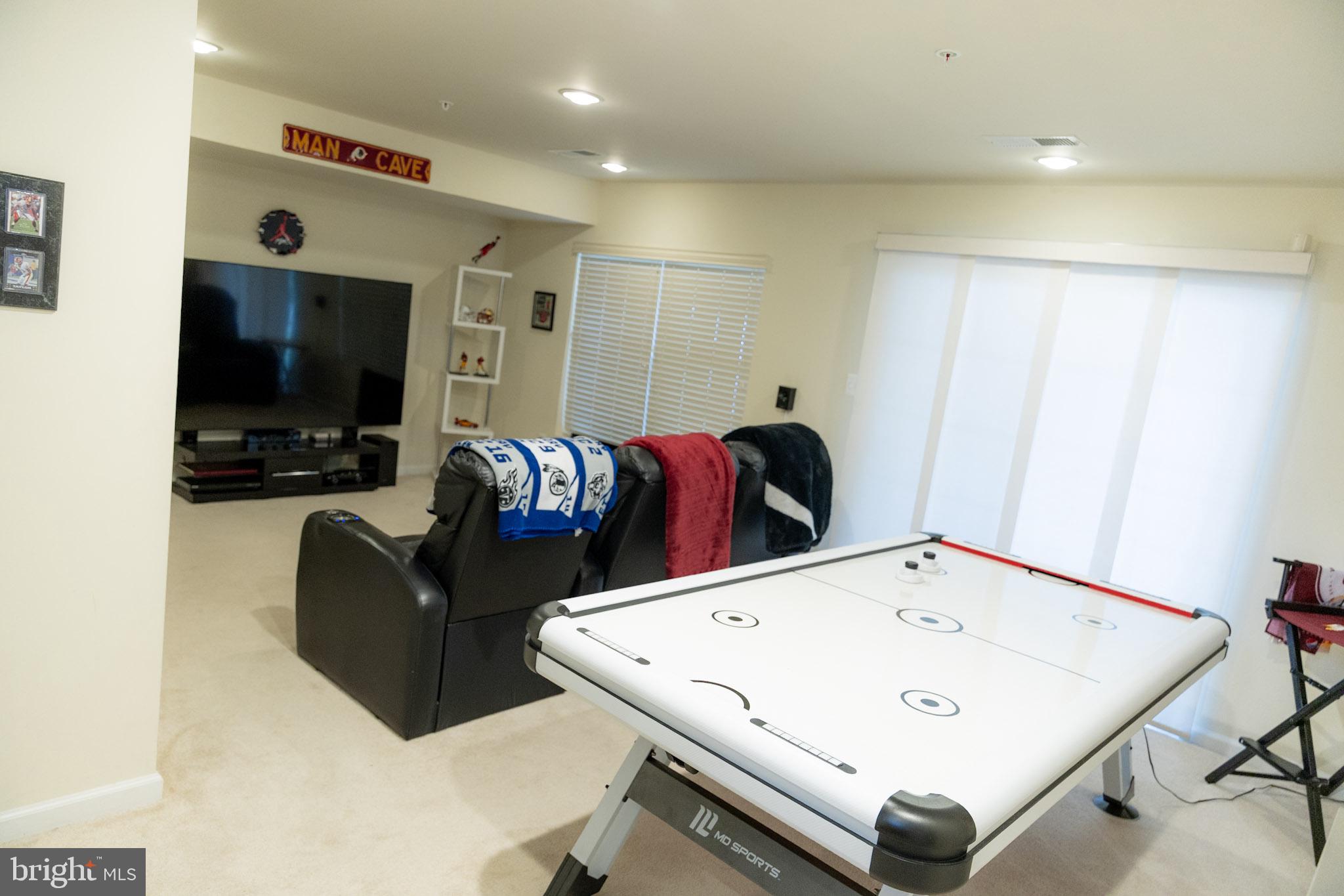 Real estate listing preview #12