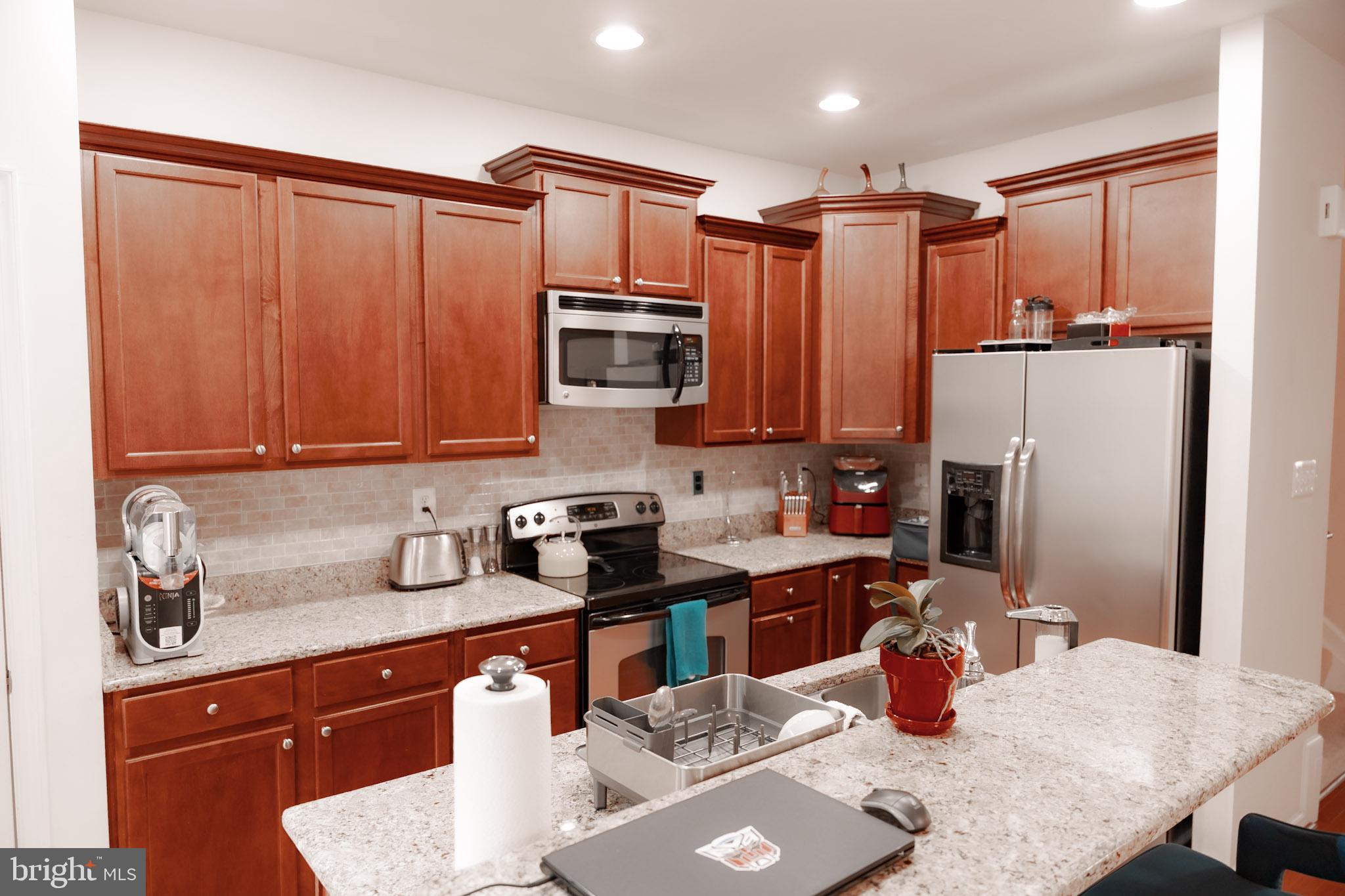 Real estate listing preview #10