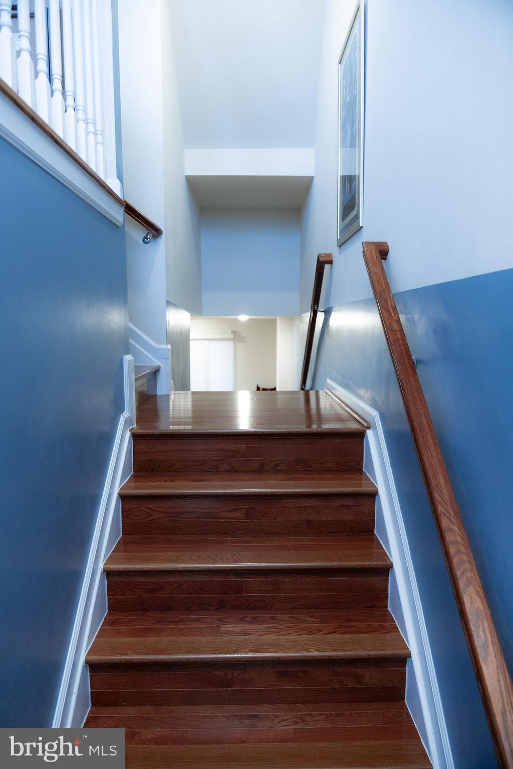 Real estate listing preview #11