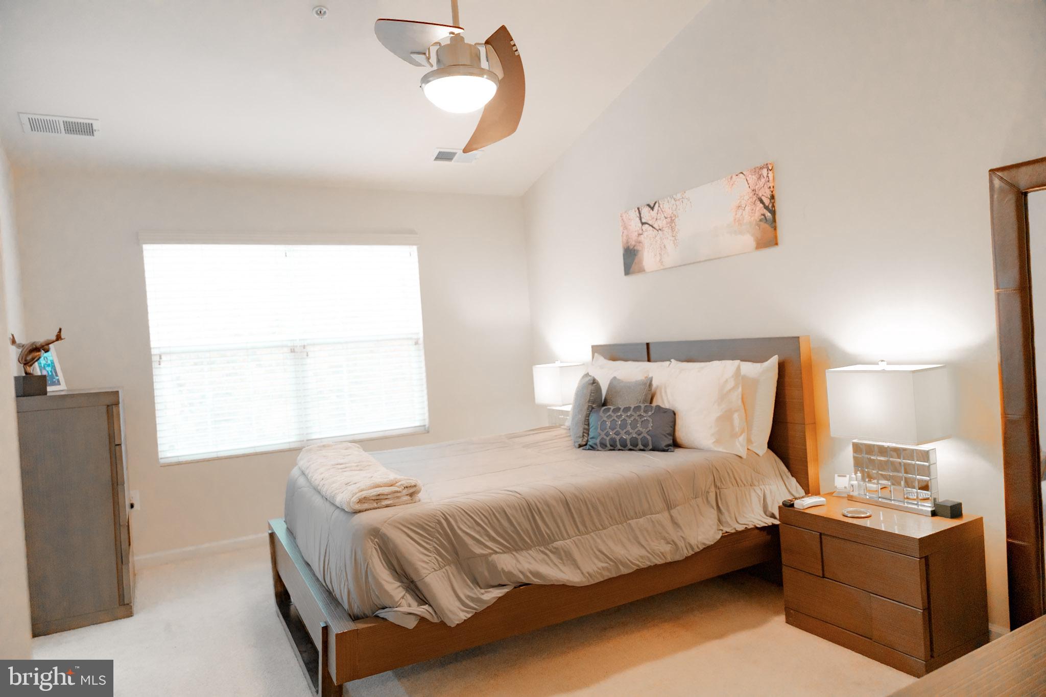 Real estate listing preview #14