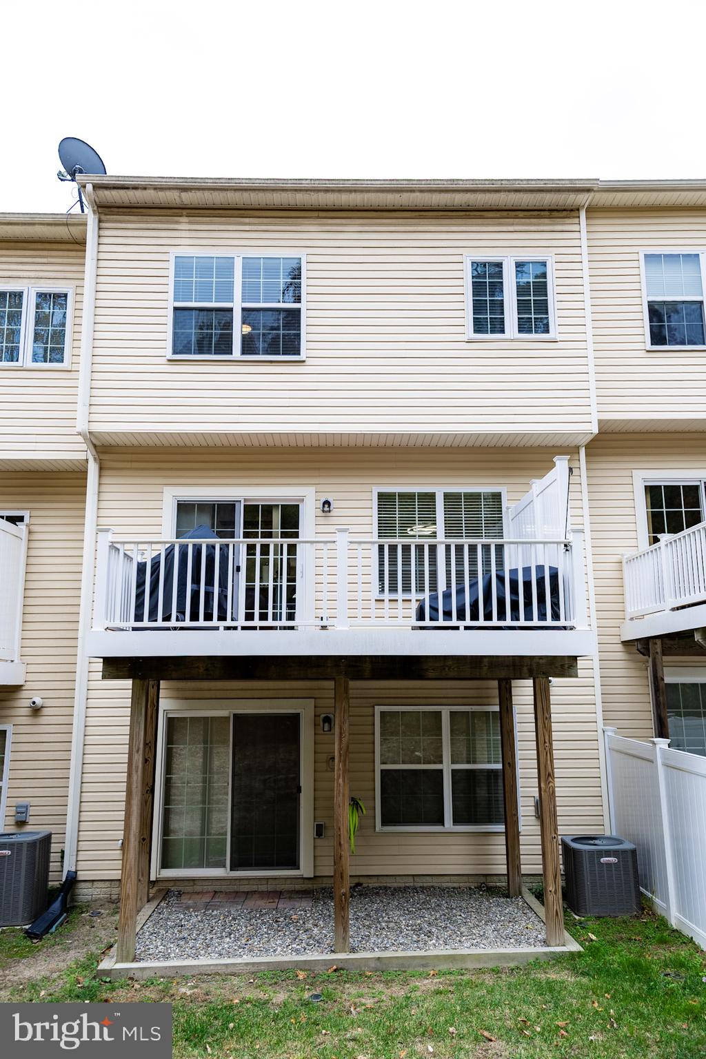 Real estate listing preview #18