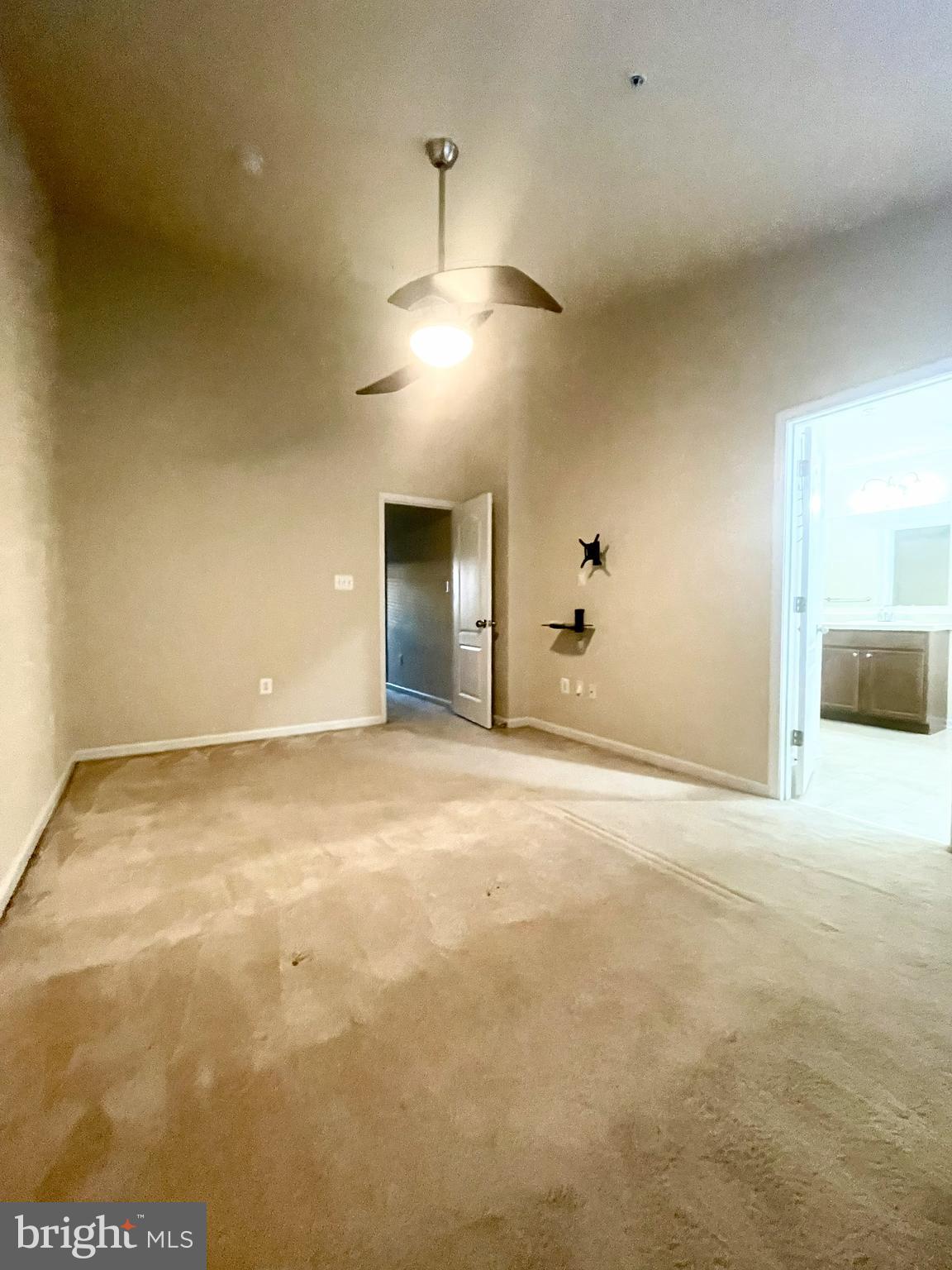 Real estate listing preview #25