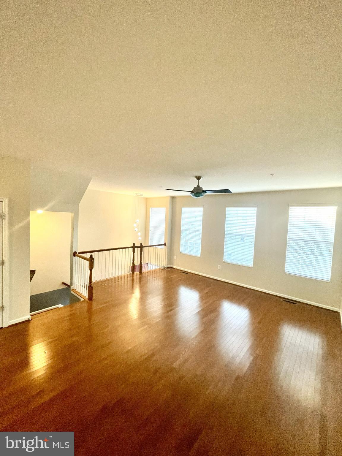 Real estate listing preview #23