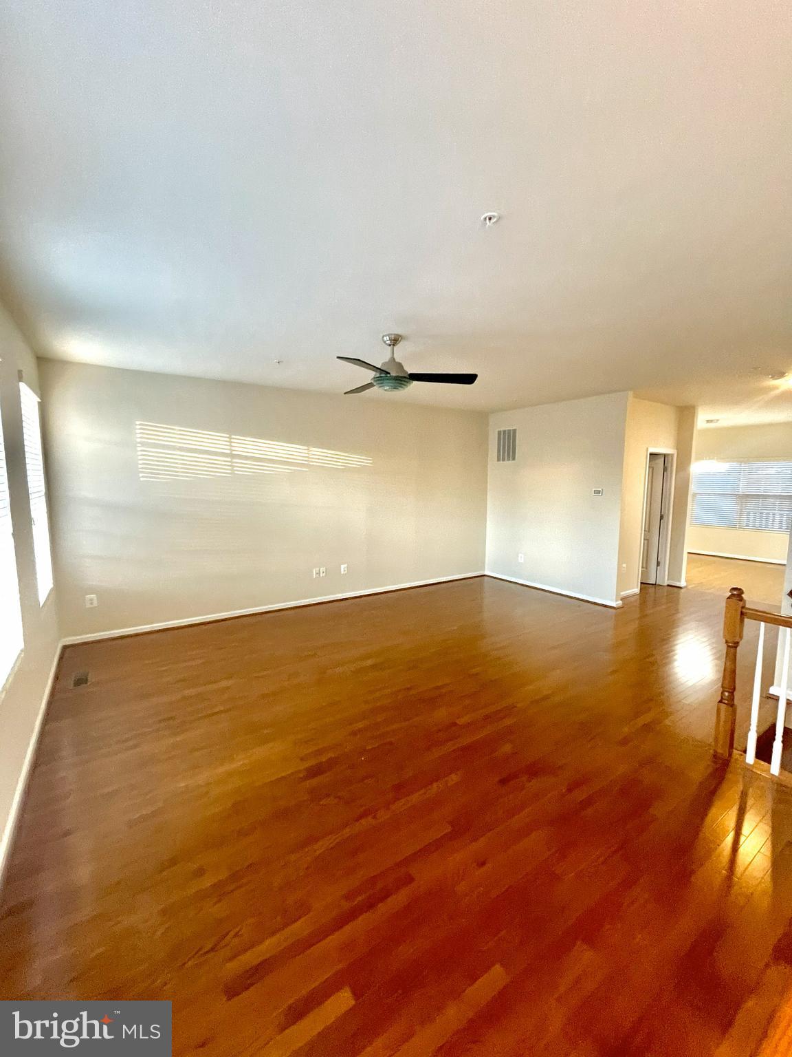 Real estate listing preview #24