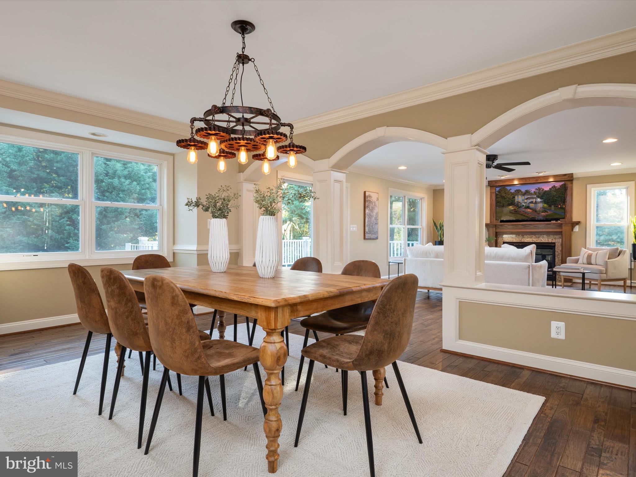 Real estate listing preview #14