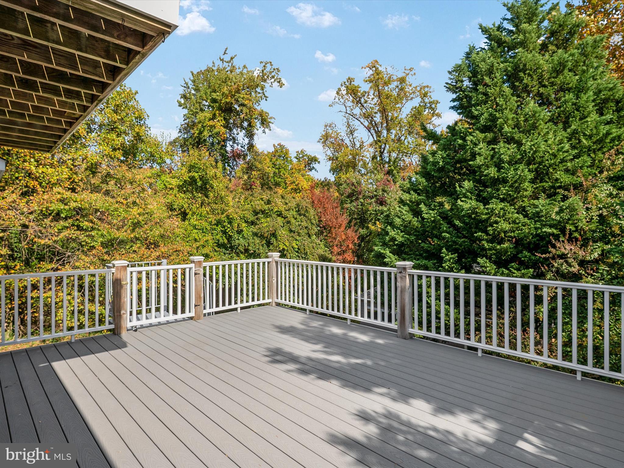 Real estate listing preview #11