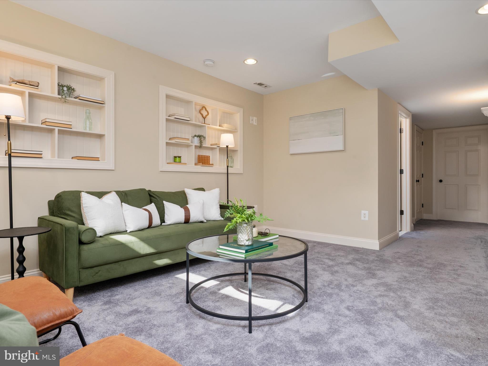 Real estate listing preview #42