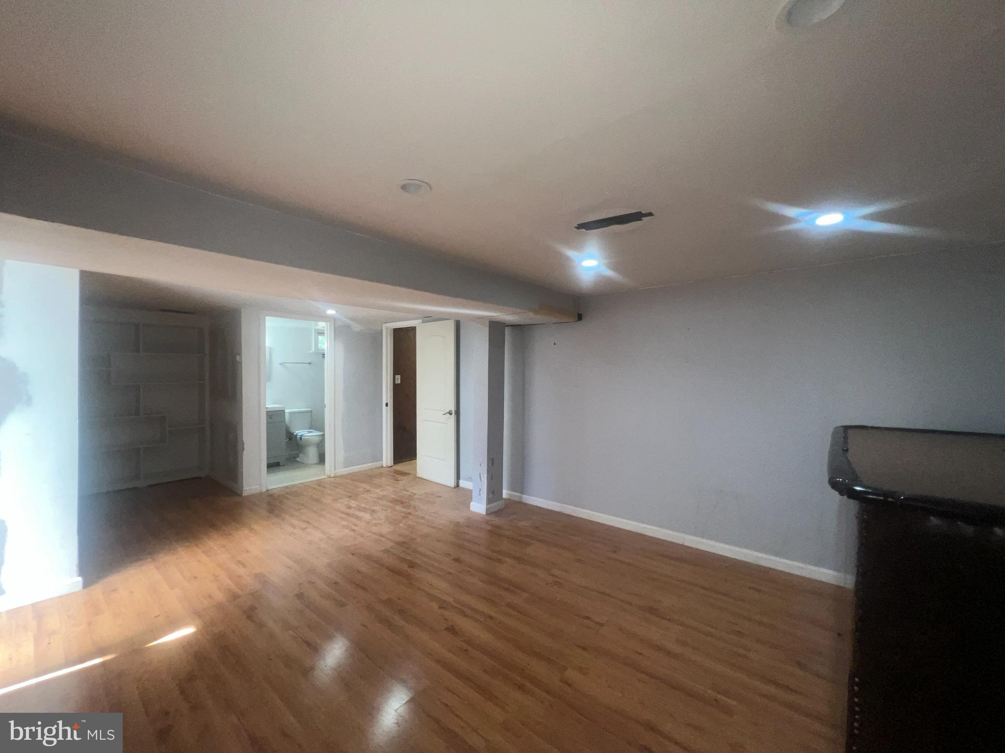 Real estate listing preview #32