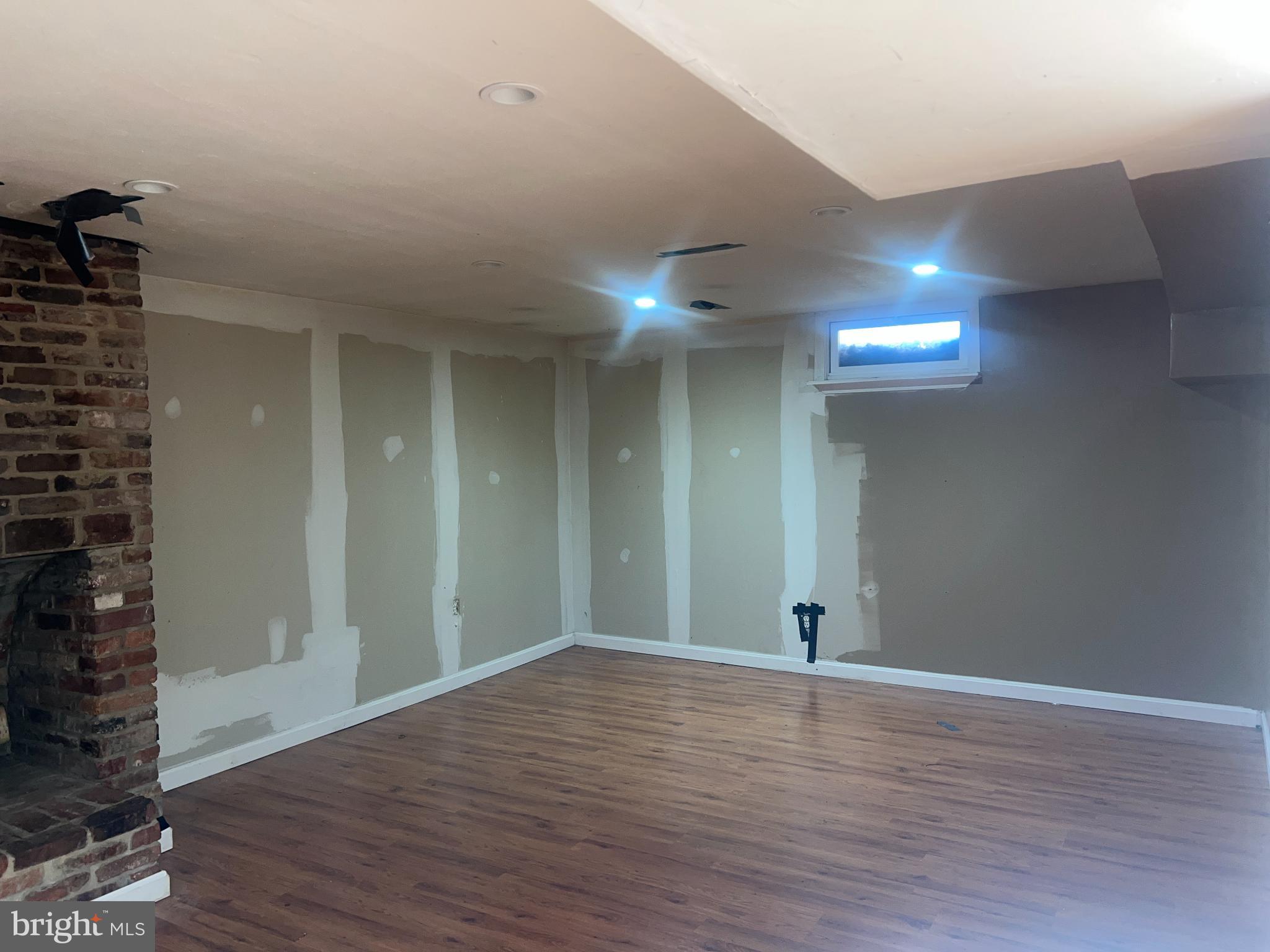 Real estate listing preview #25