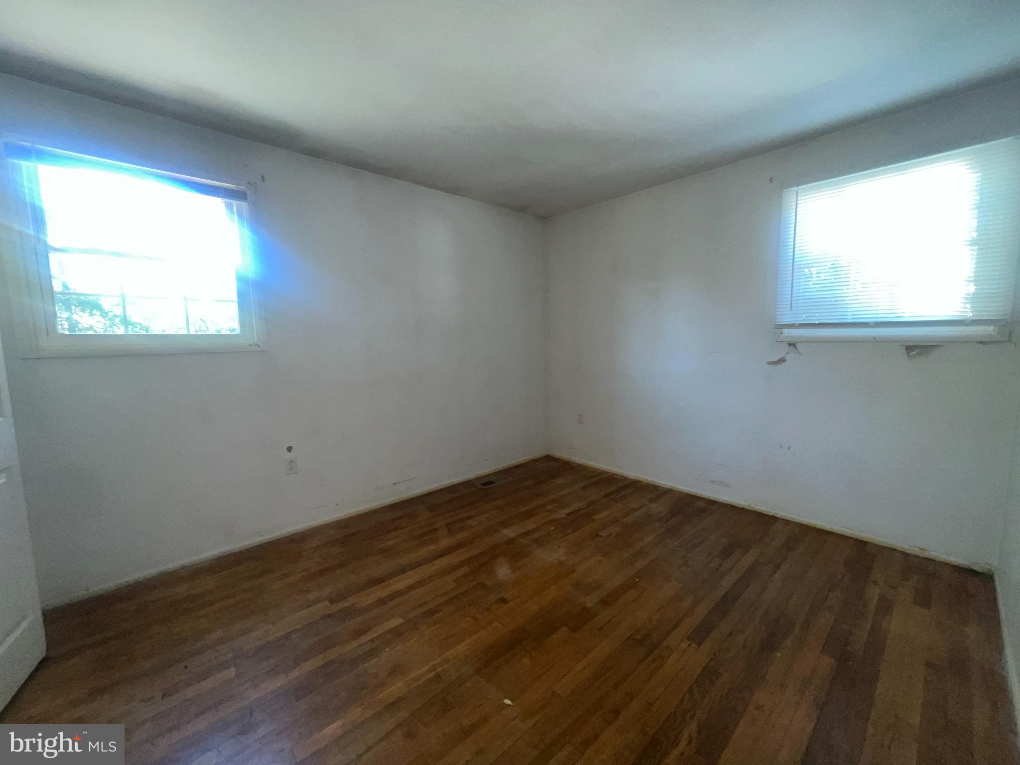 Real estate listing preview #13