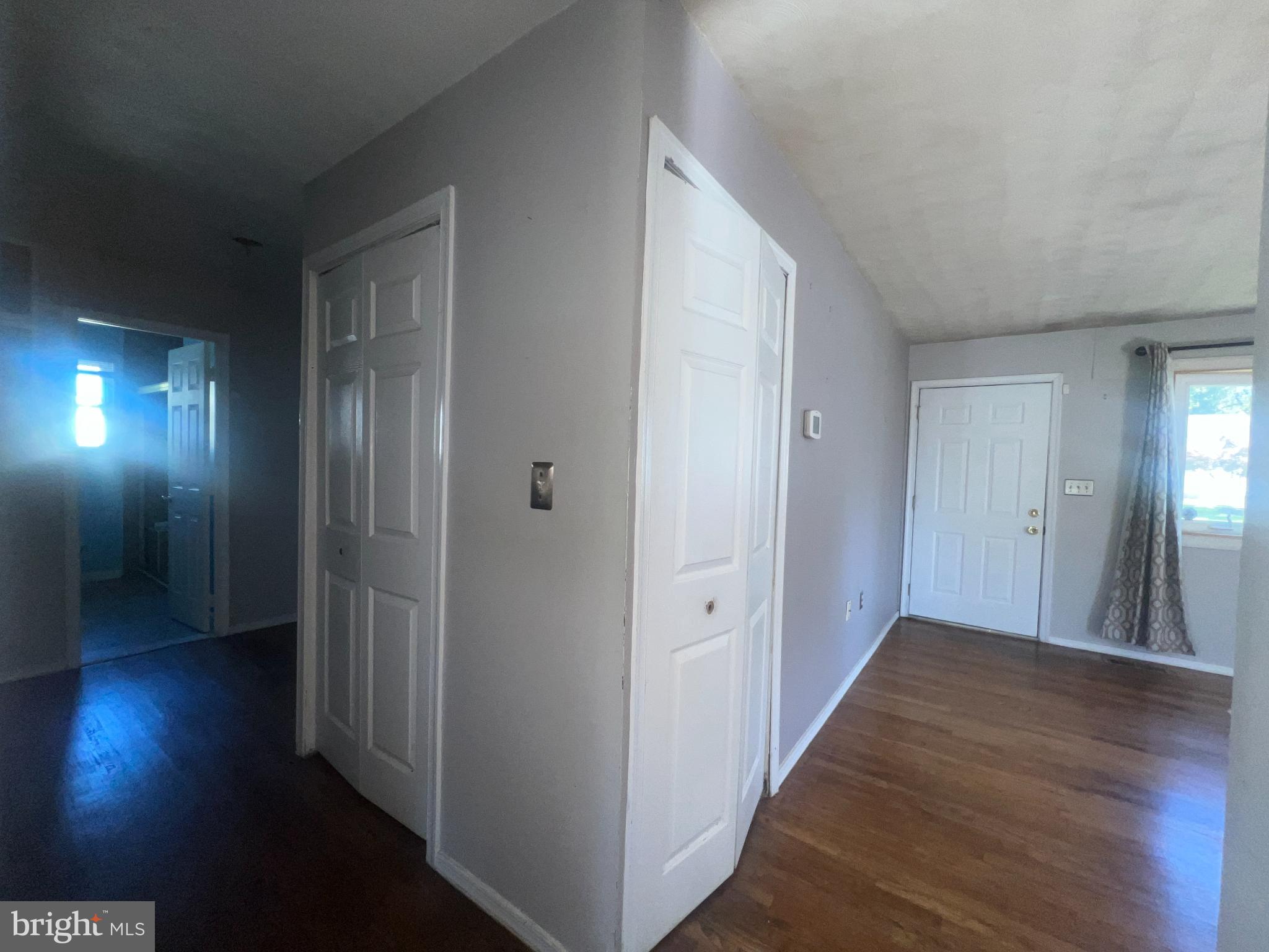 Real estate listing preview #12