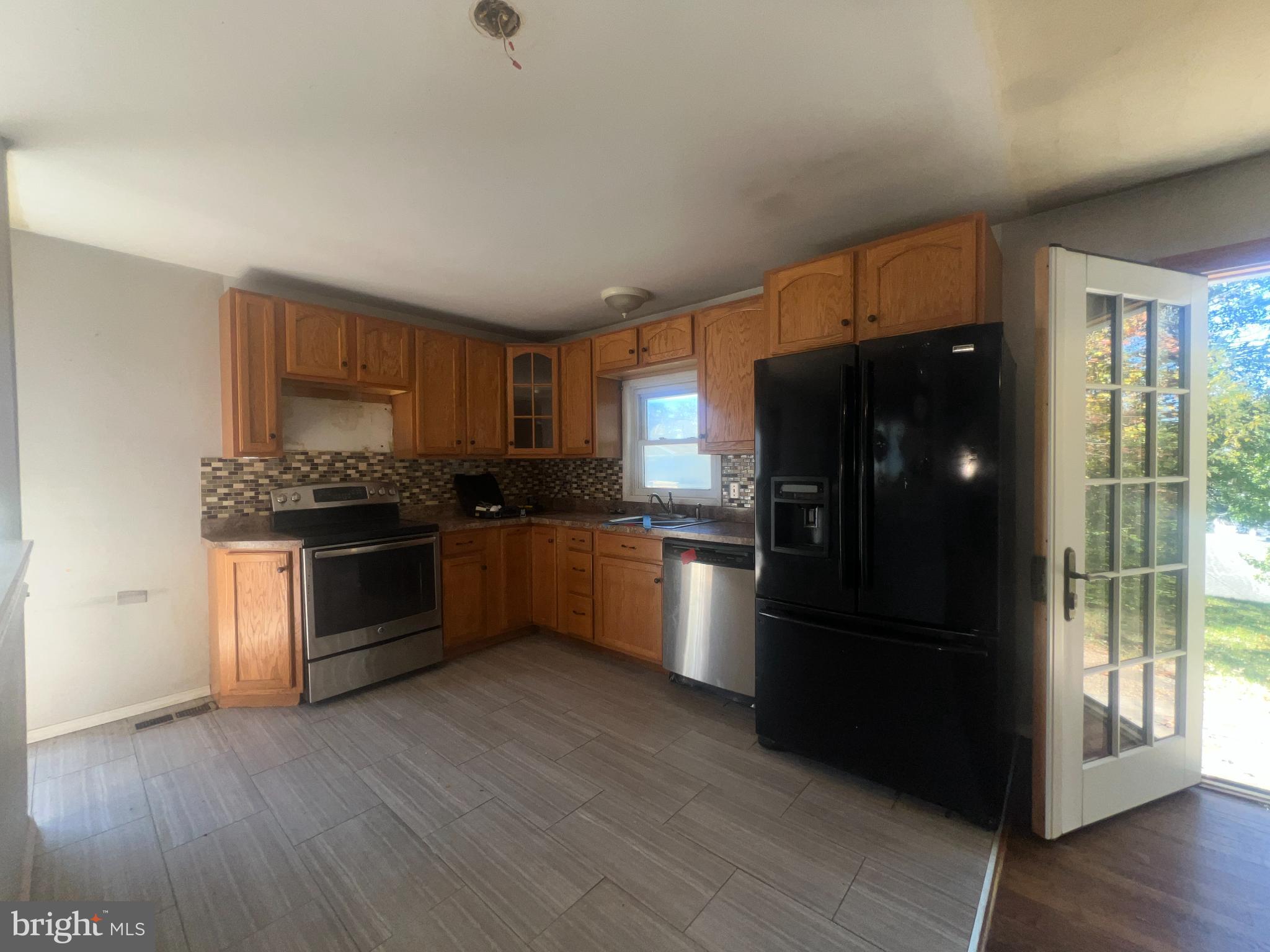 Real estate listing preview #8