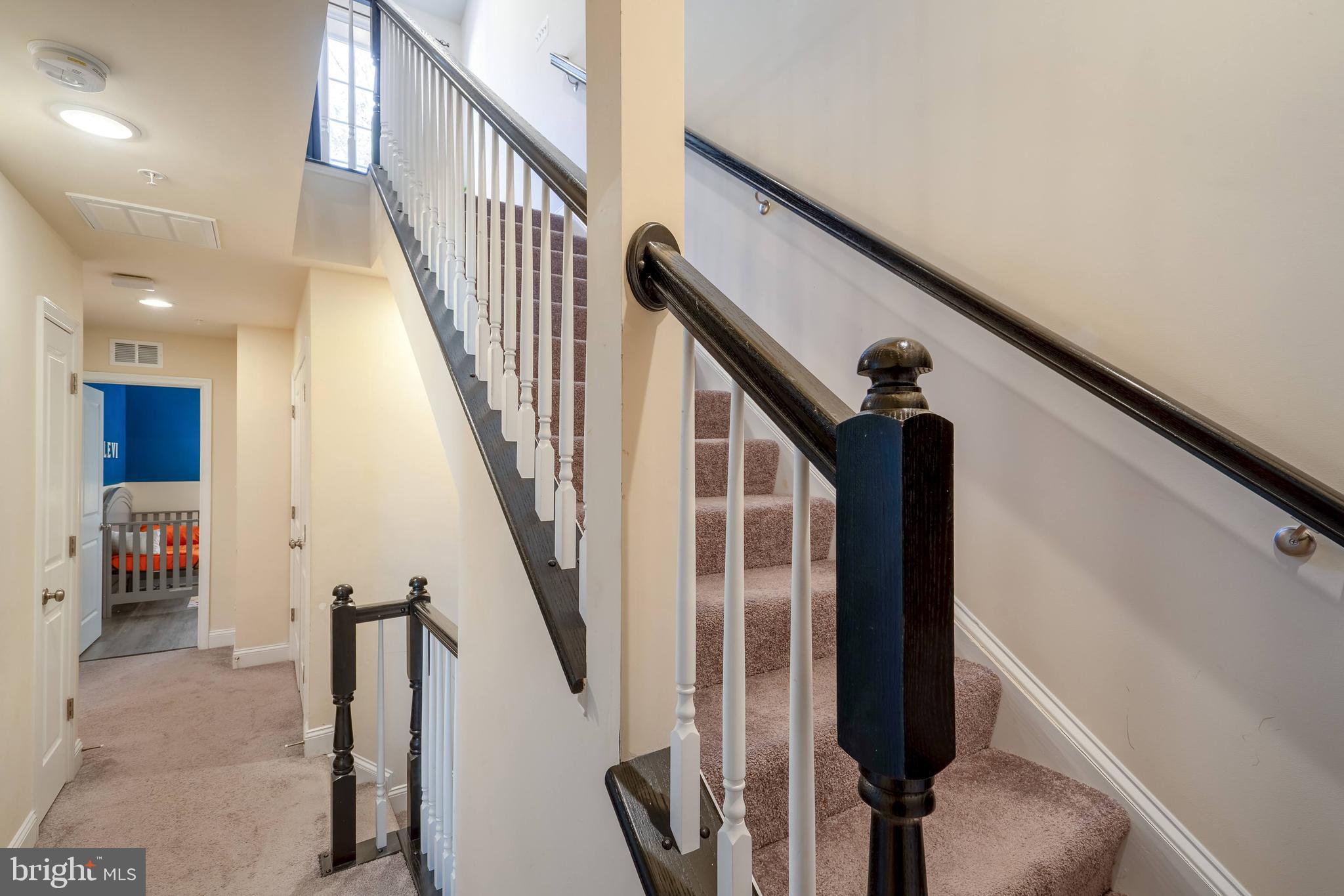 Real estate listing preview #5