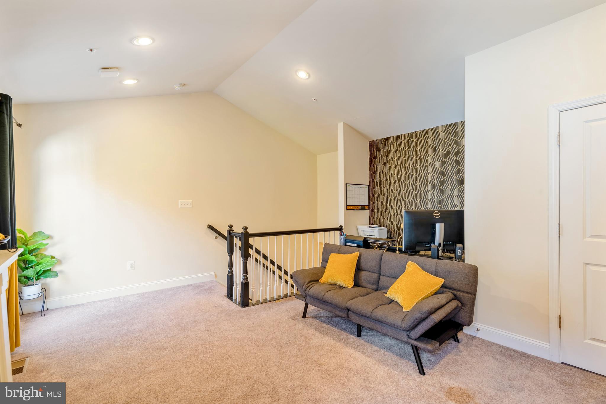 Real estate listing preview #26