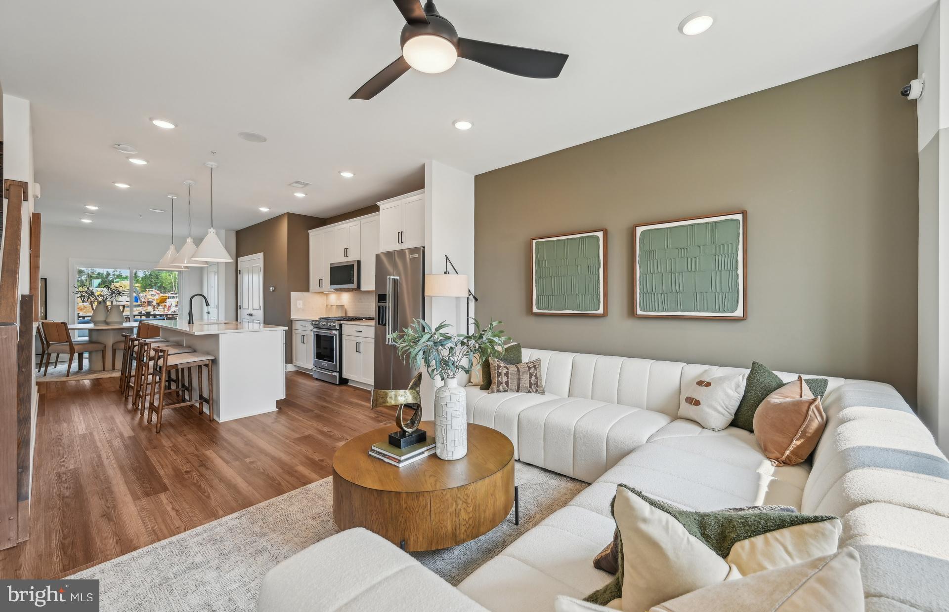 Real estate listing preview #6